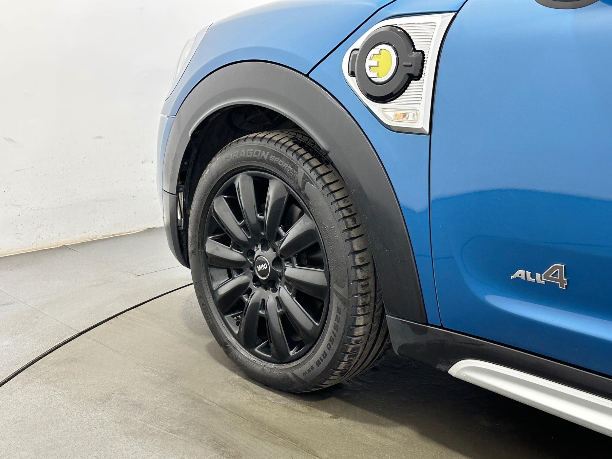 Mini Countryman view 52