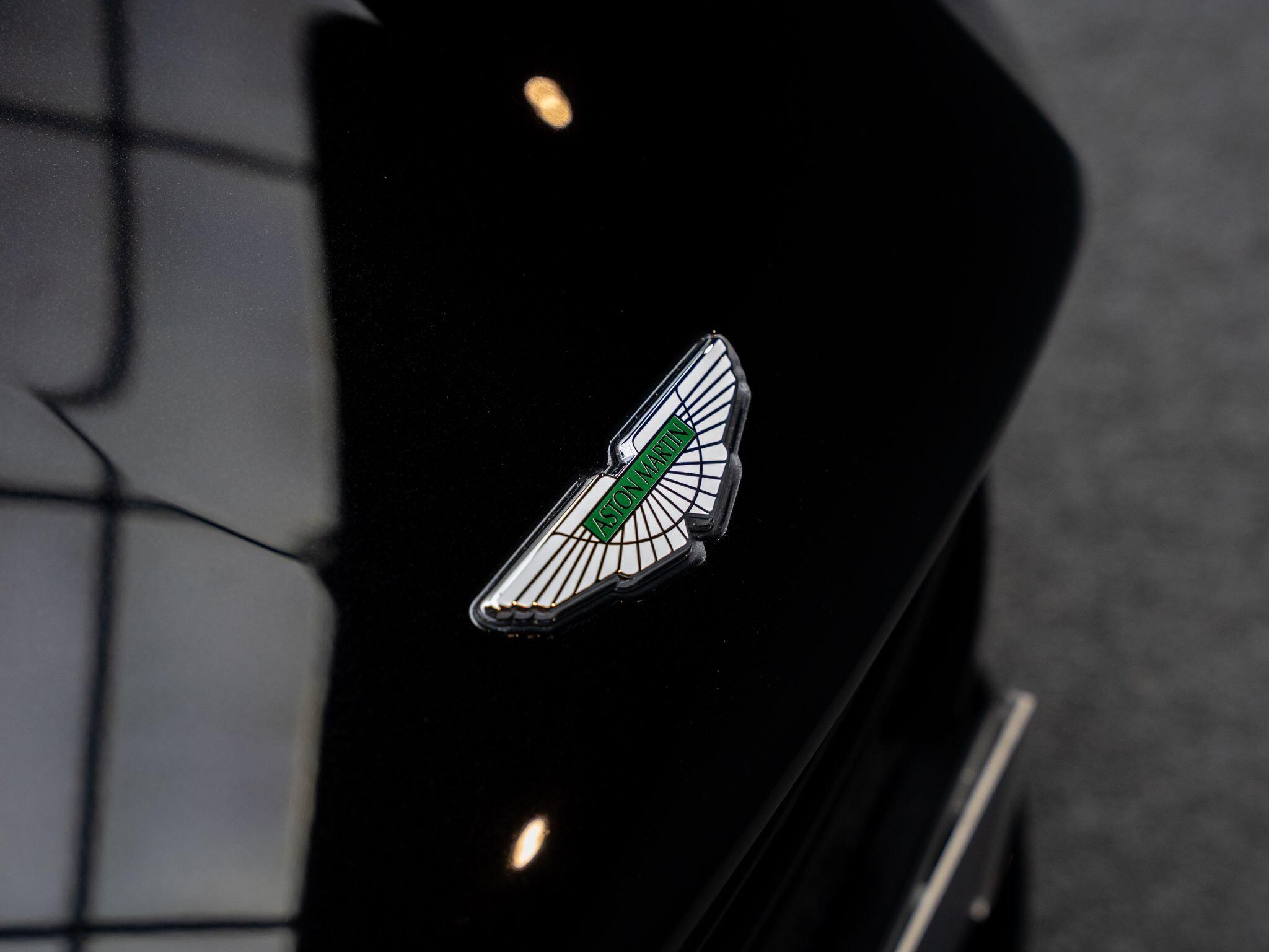 Aston Martin DB11 view 29
