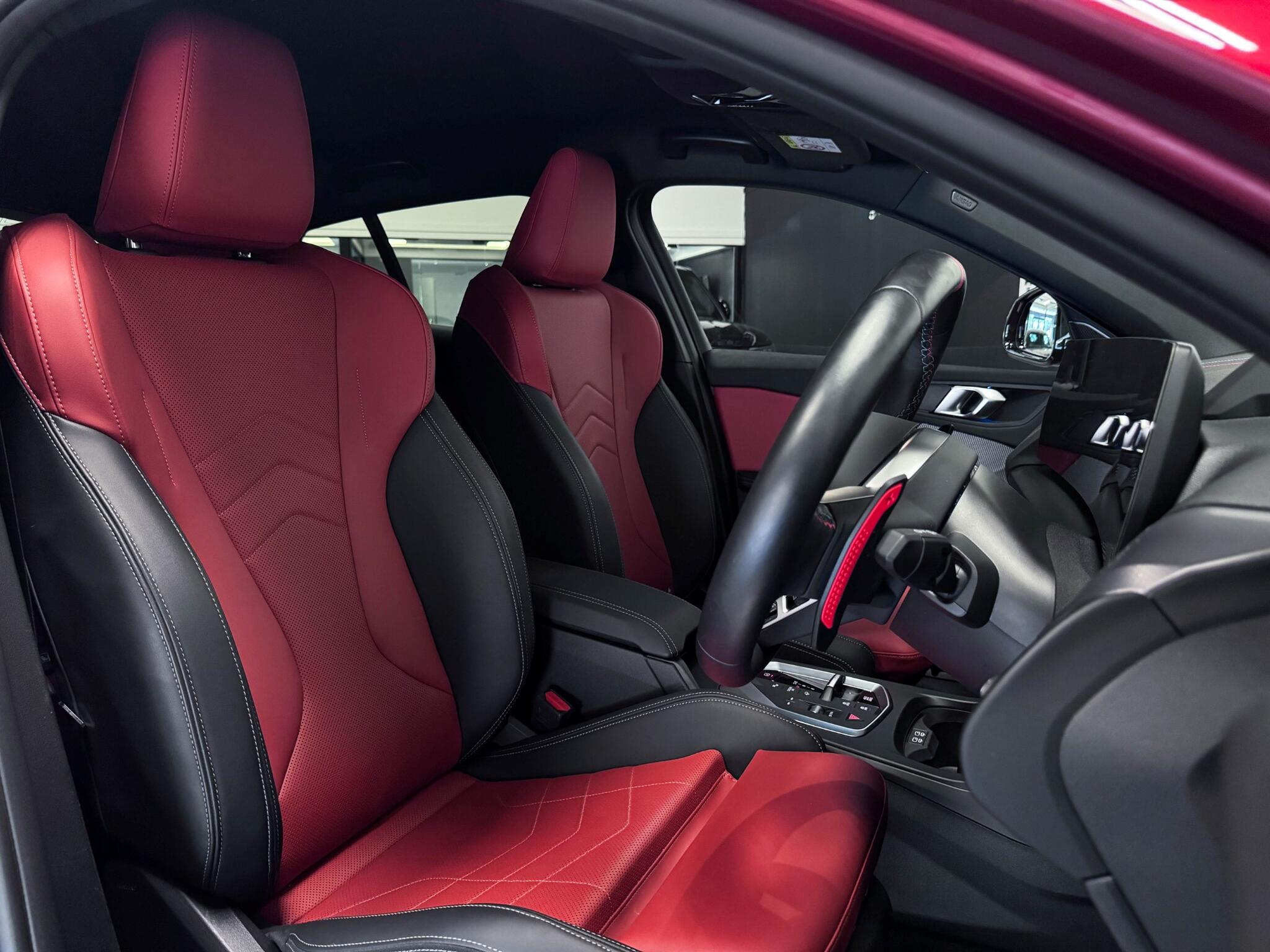 BMW 1 Series view 29