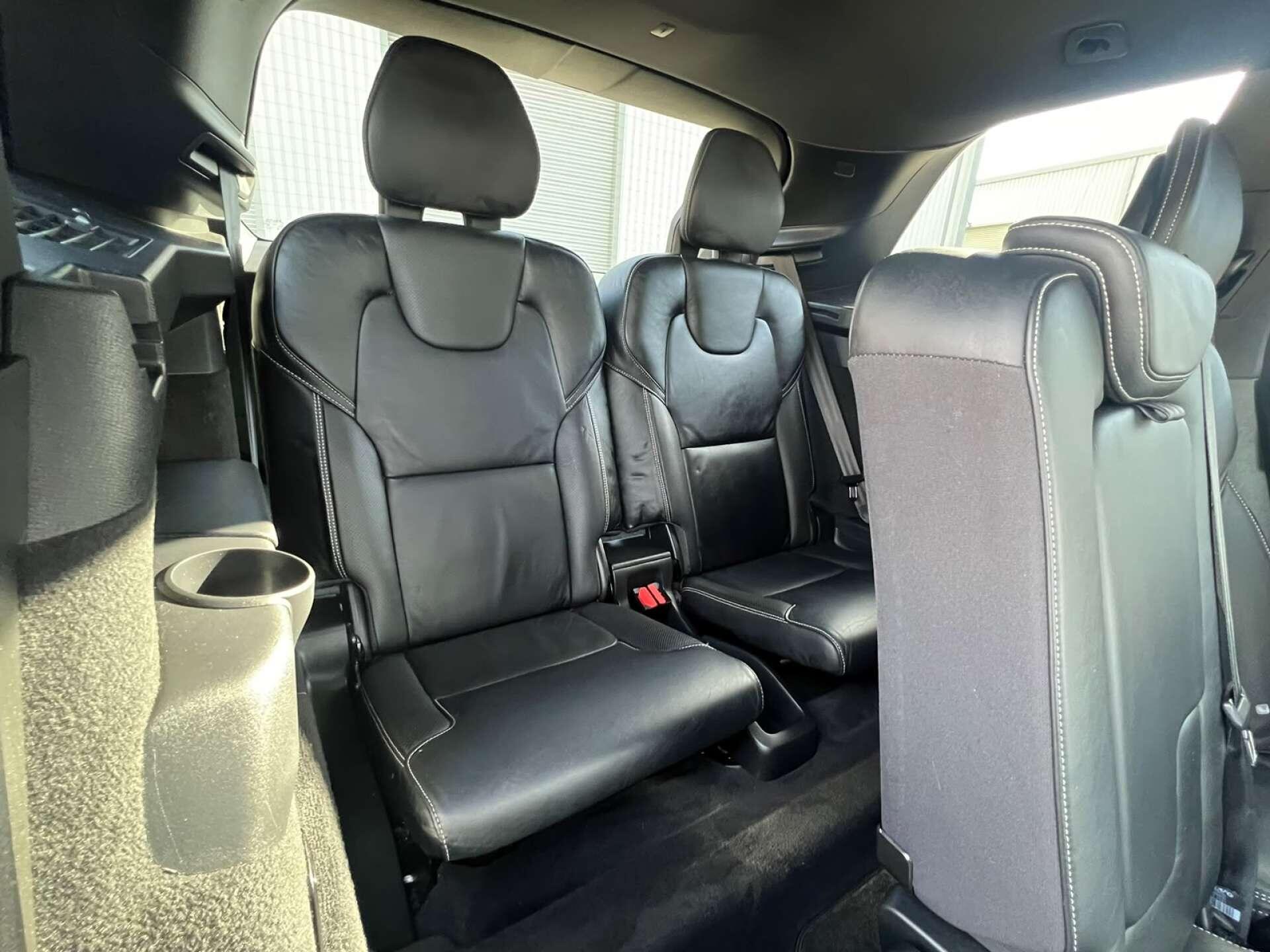 Volvo XC90 view 22
