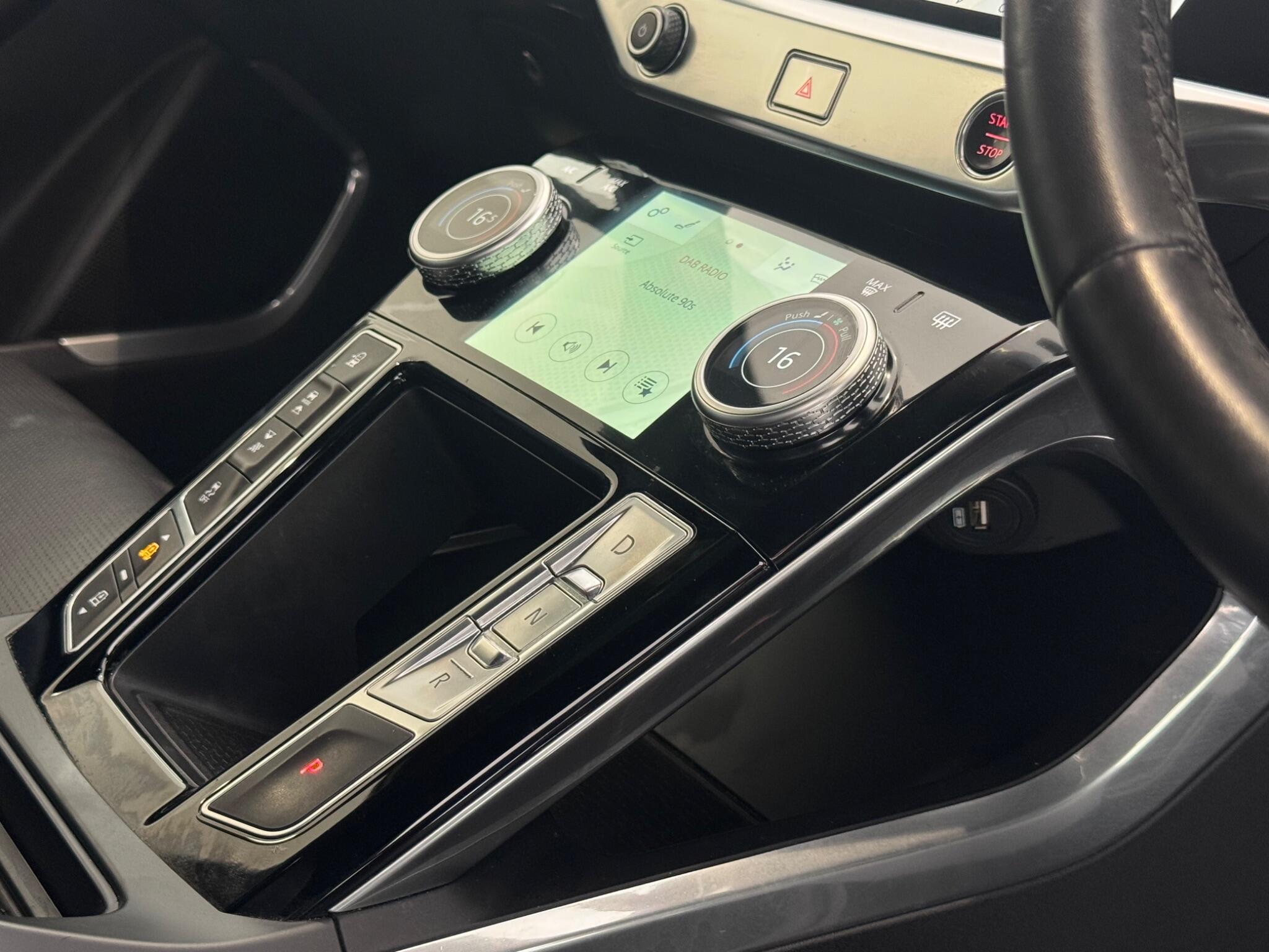 Jaguar I-Pace view 27