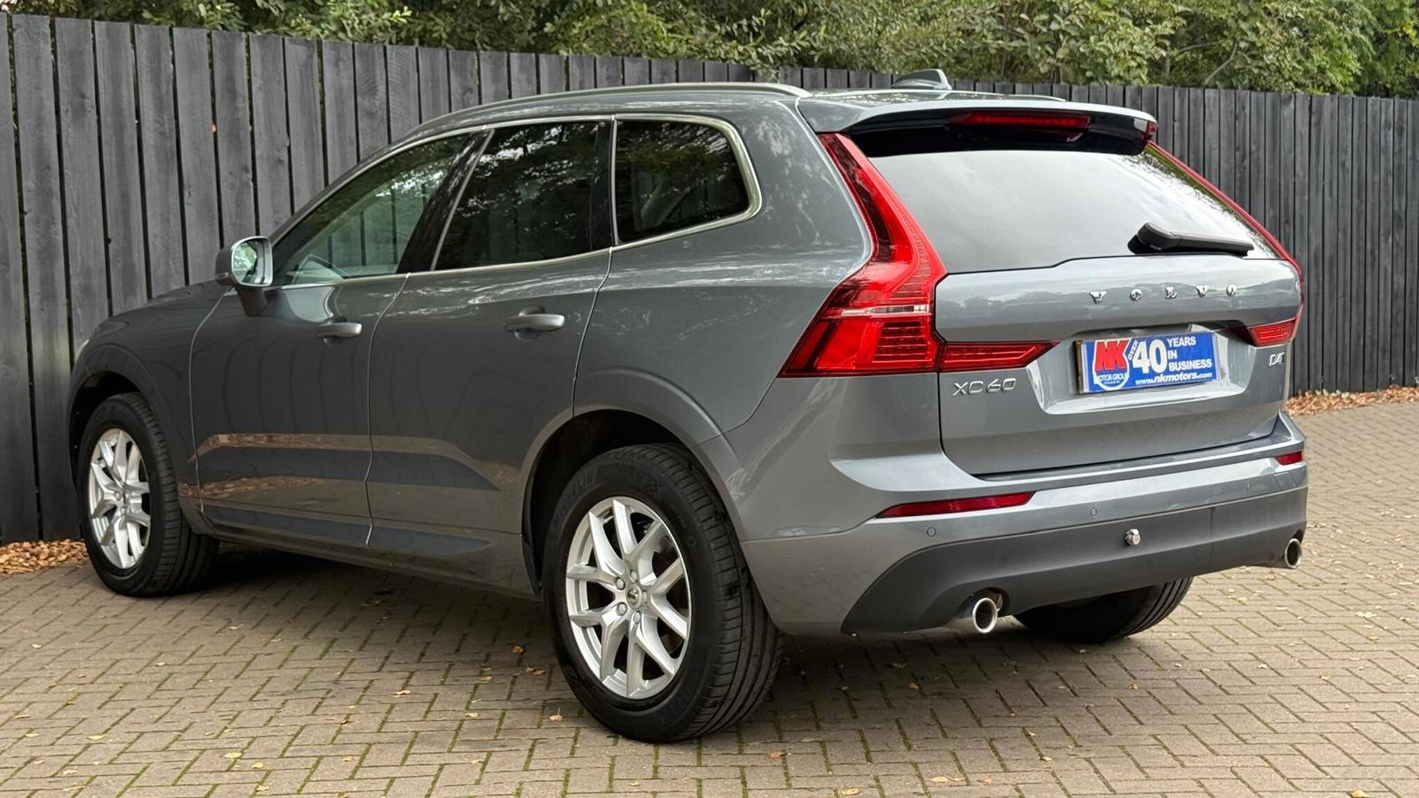 Volvo XC60 view 6