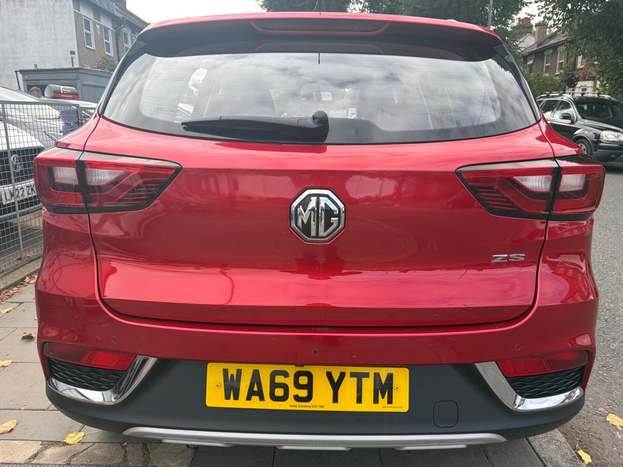 MG ZS view 23