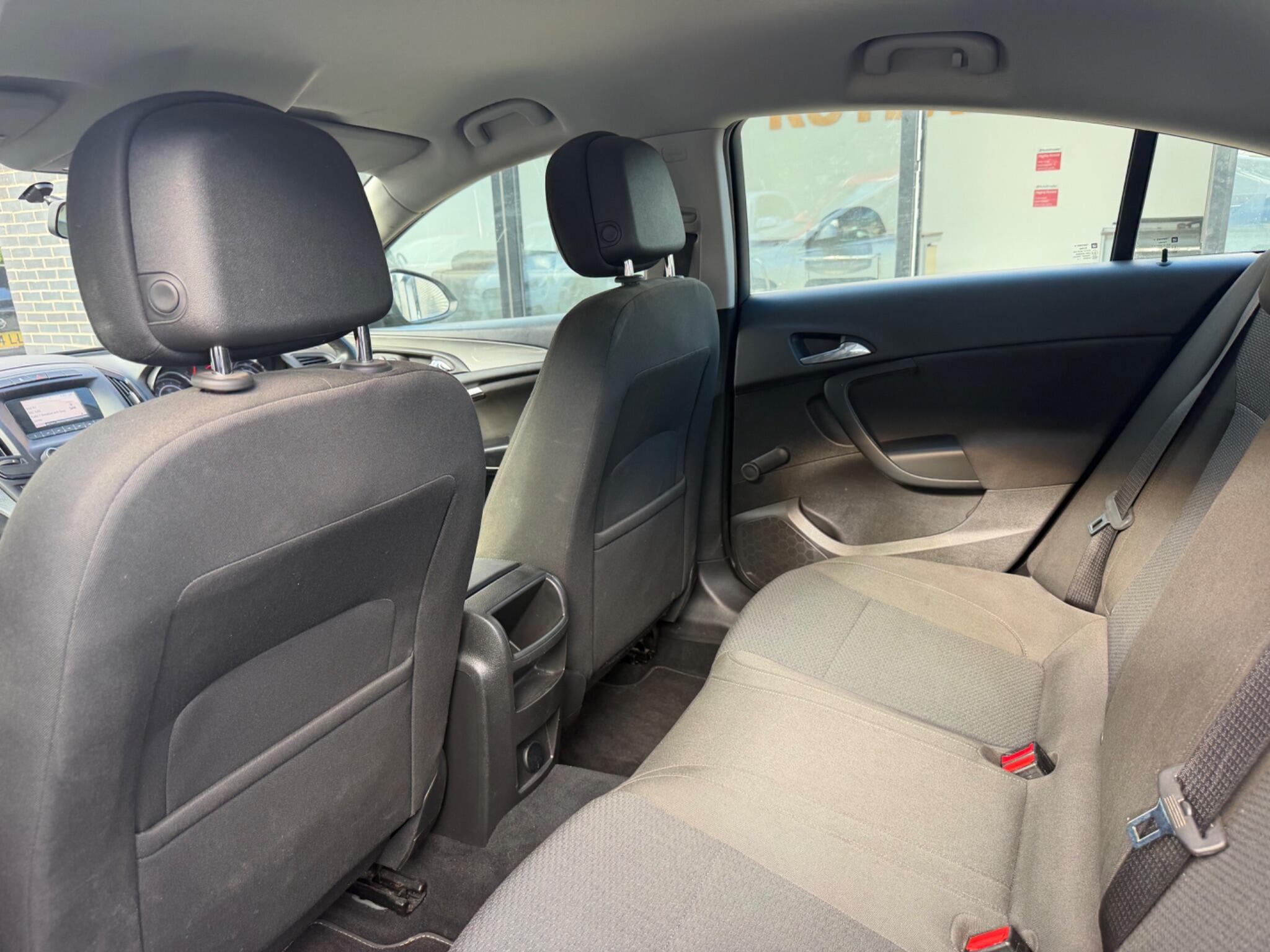 Vauxhall Insignia view 26