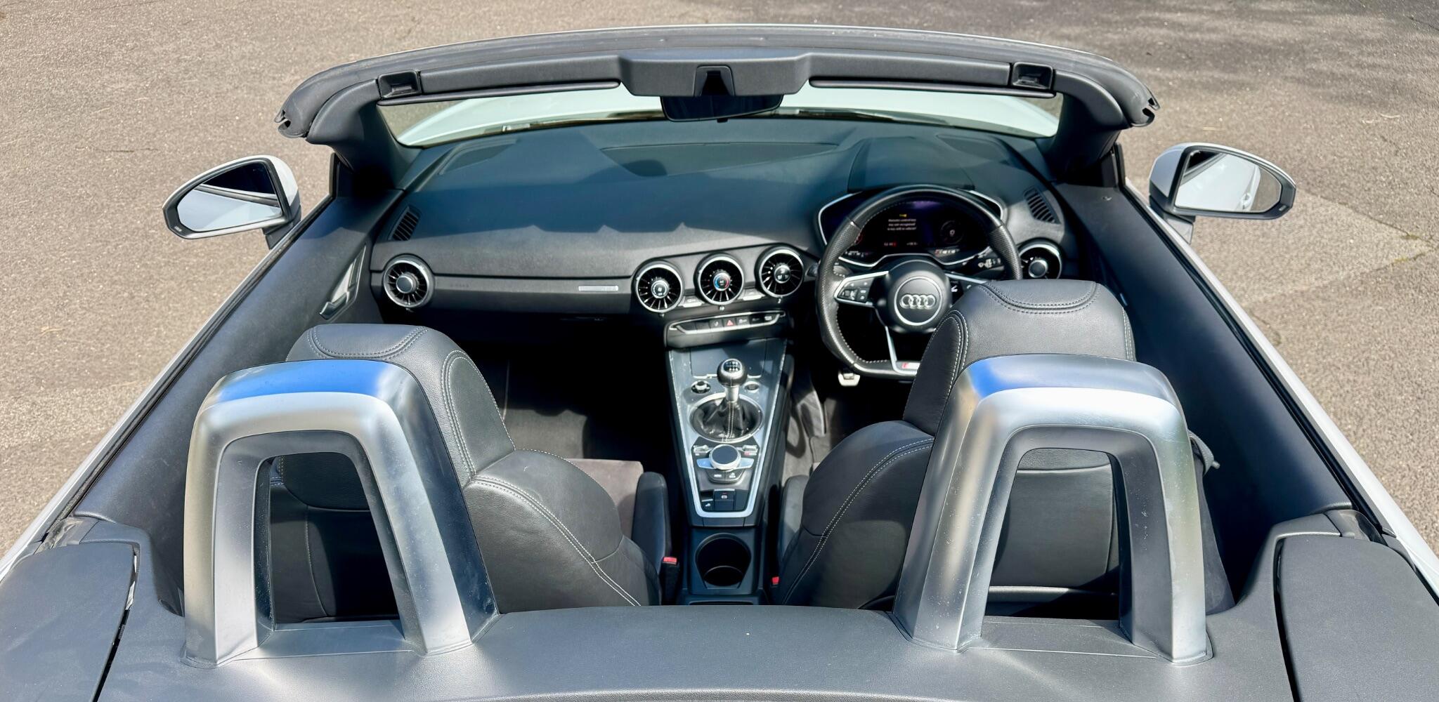 Audi TT view 70
