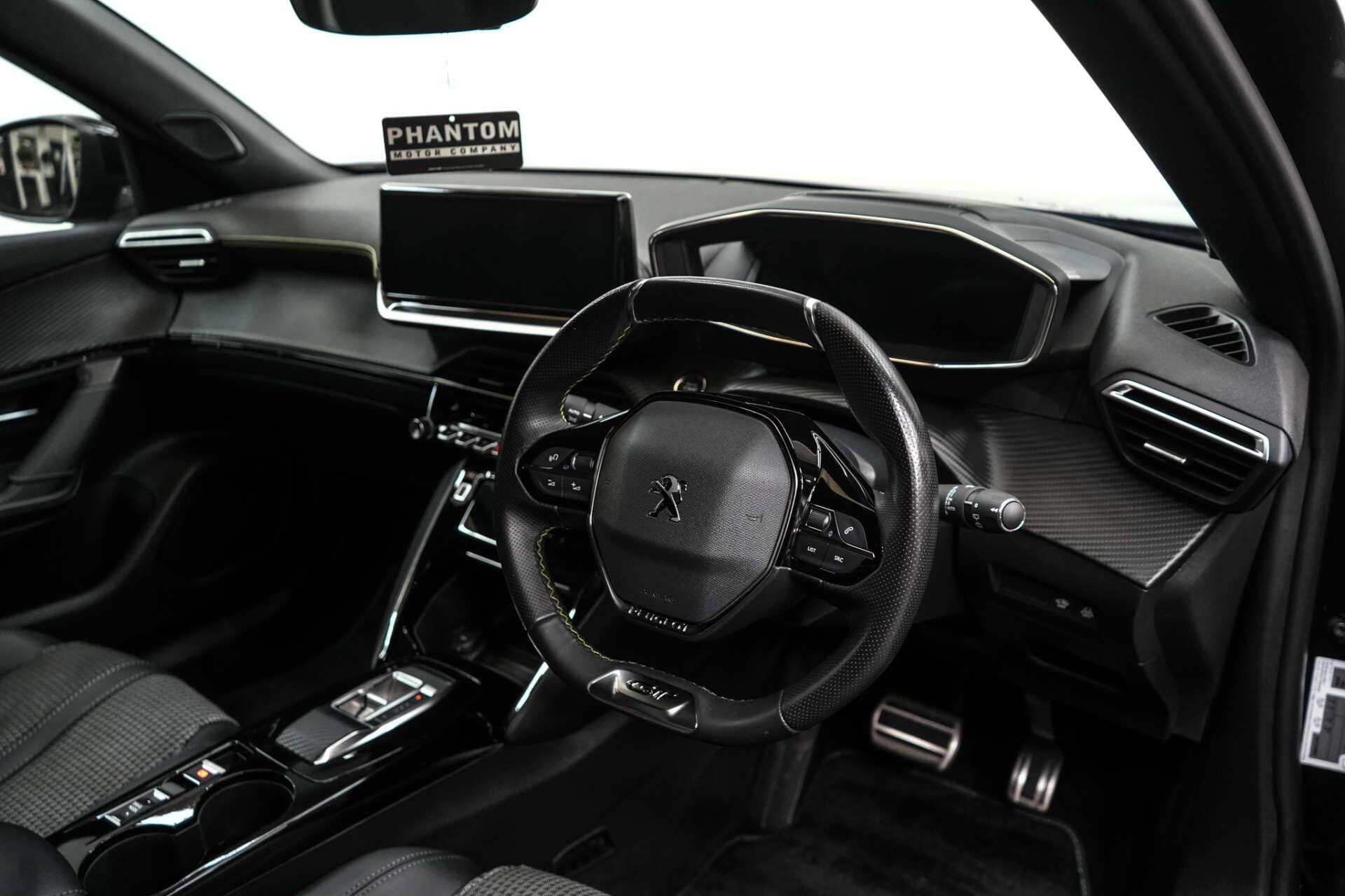 Peugeot e-2008 view 10