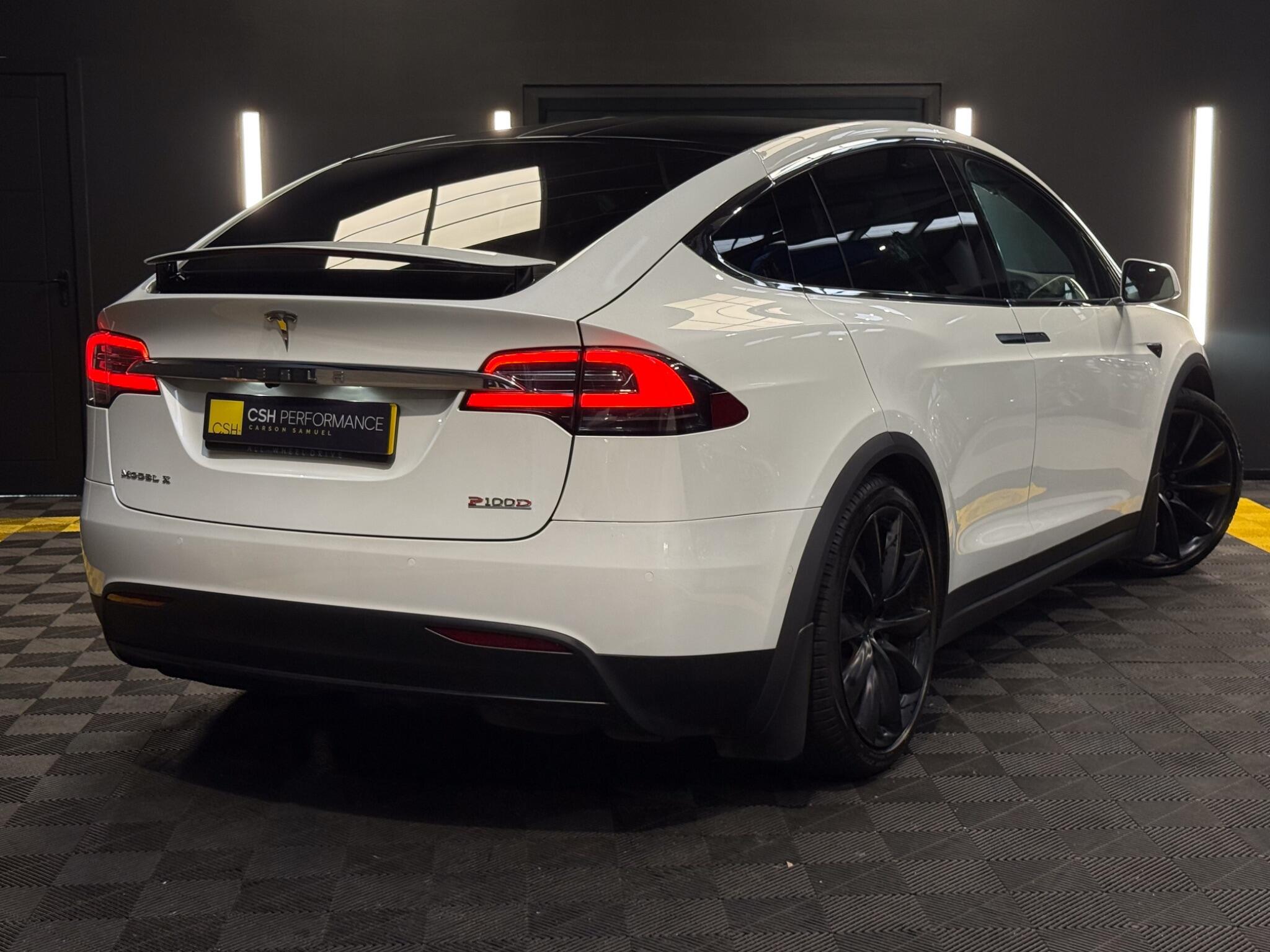 Tesla Model X view 3