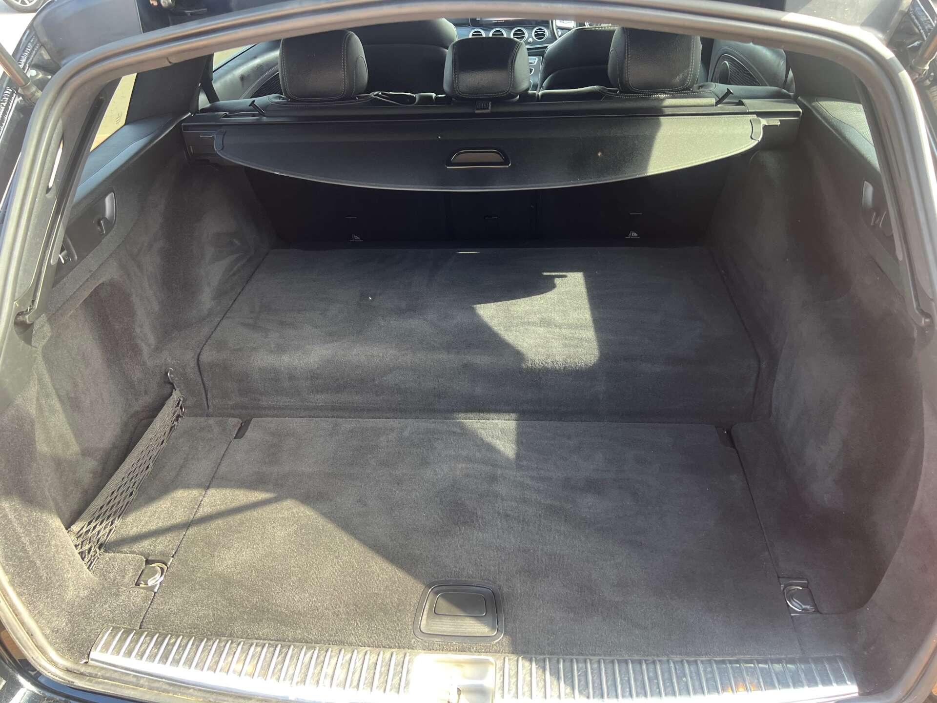 Mercedes-Benz E-Class view 72