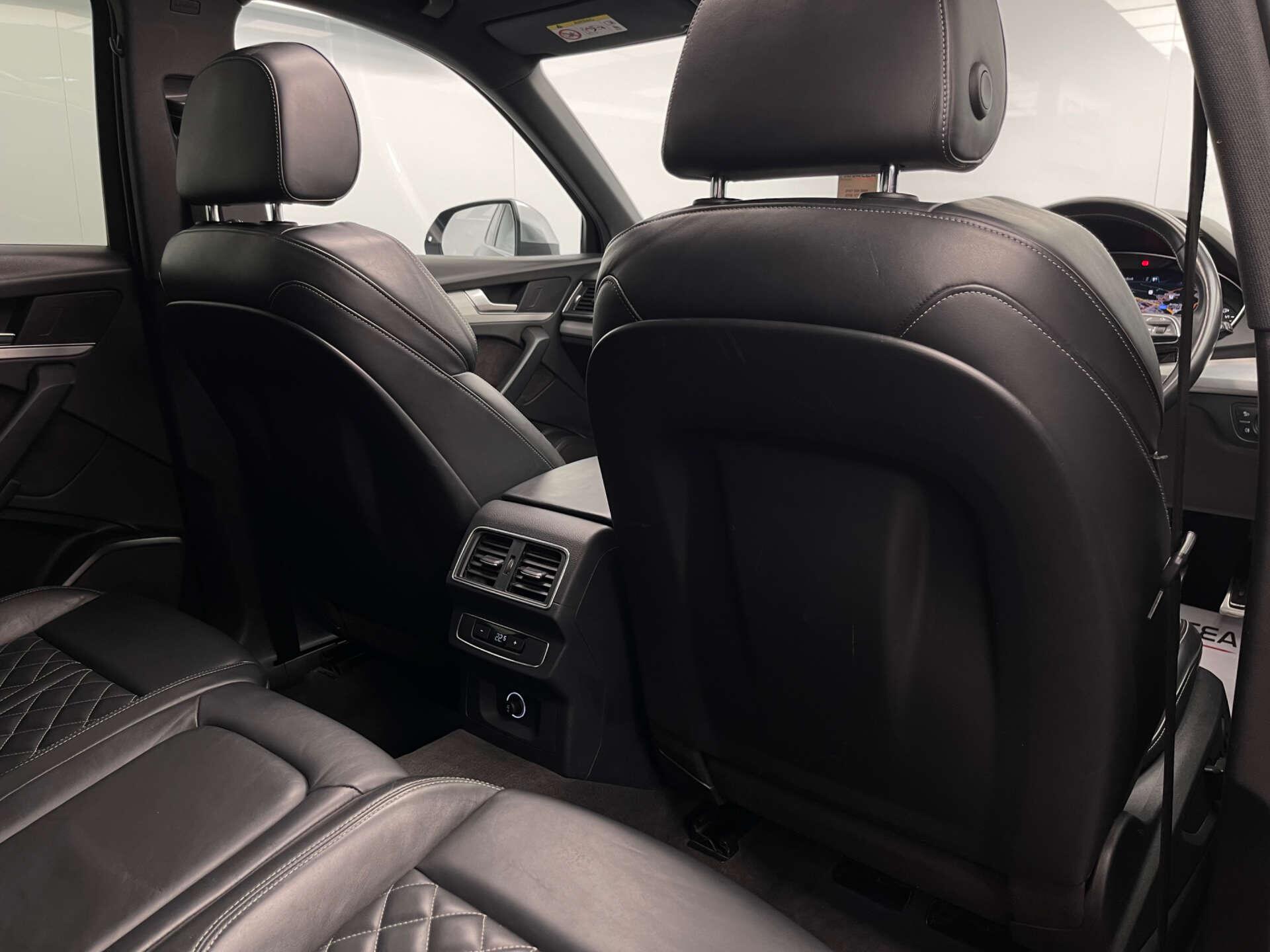 Audi SQ5 view 28