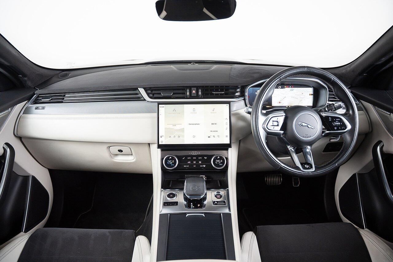 Jaguar F-Pace view 4