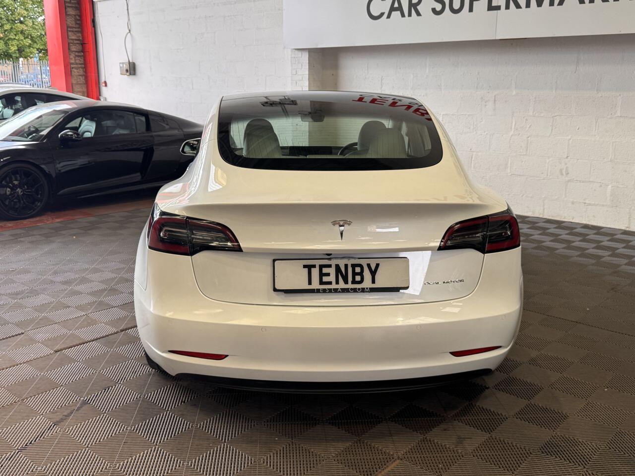 Tesla Model 3 view 8