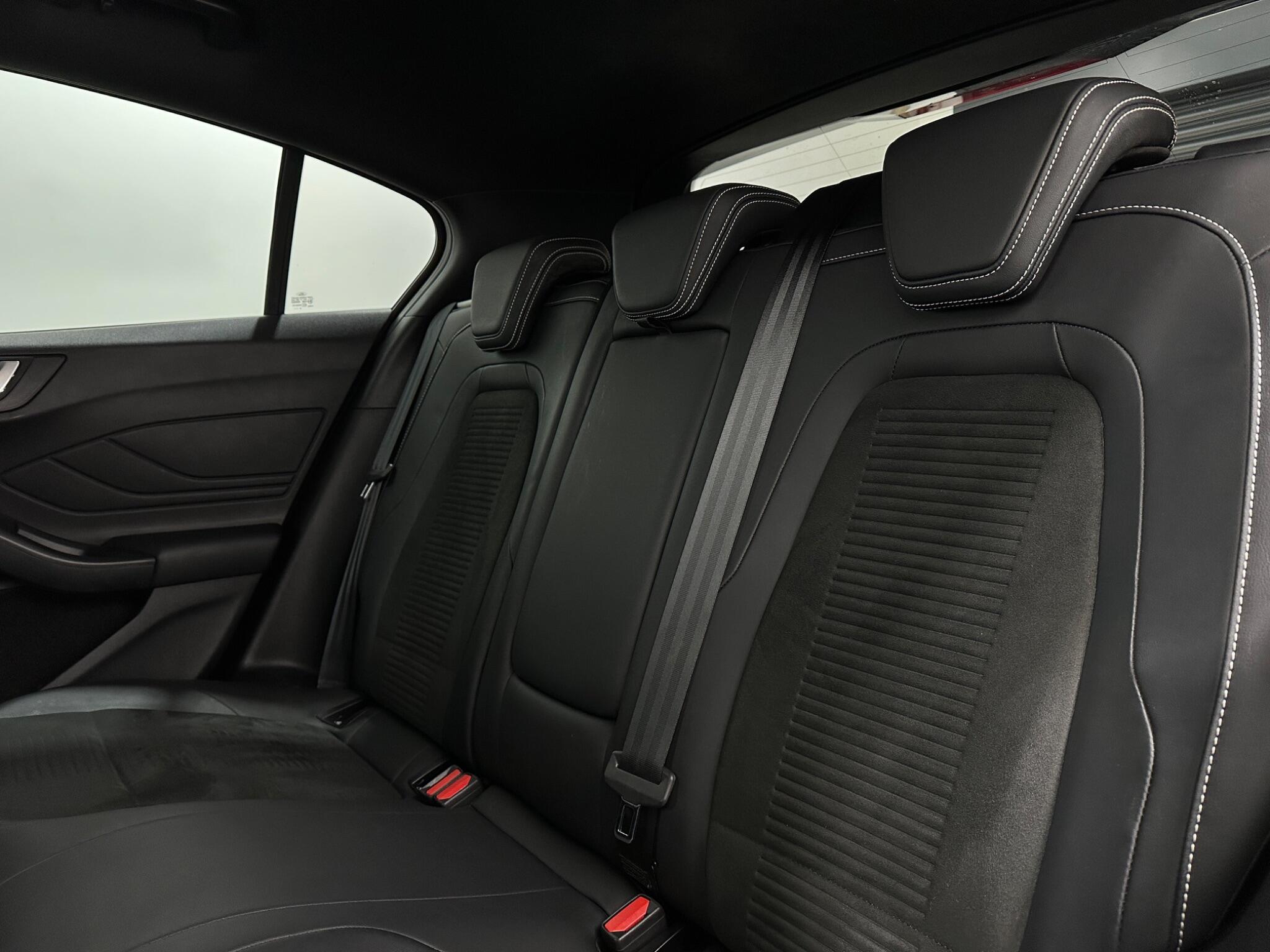 Ford Focus view 38