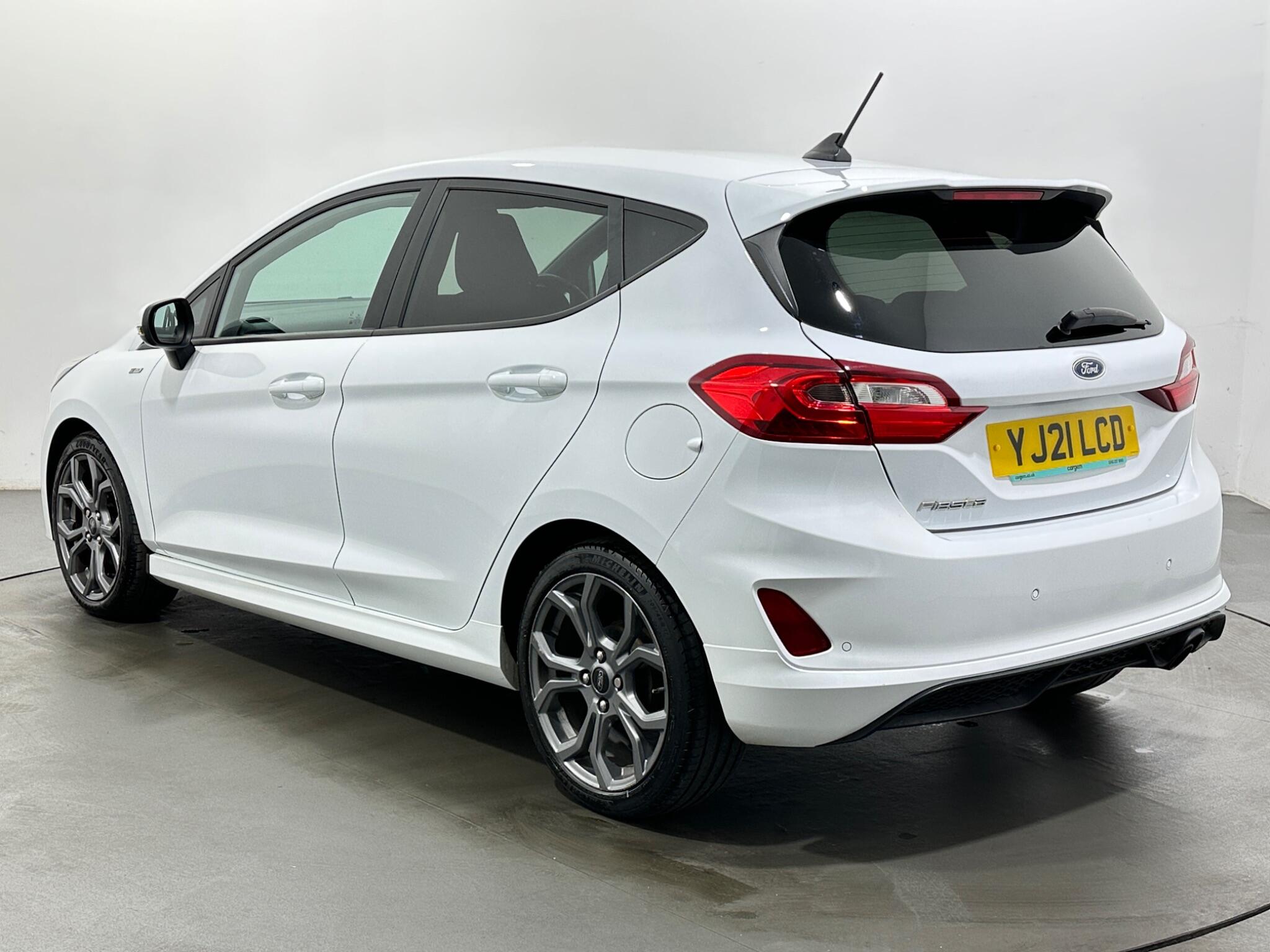 Ford Fiesta view 6