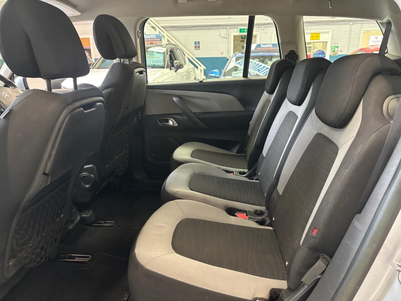 Citroen Grand C4 Picasso view 24
