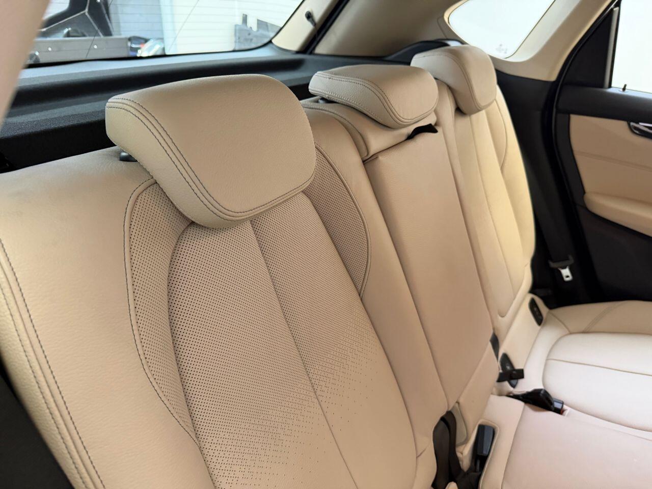 BMW 2 Series Active Tourer view 24