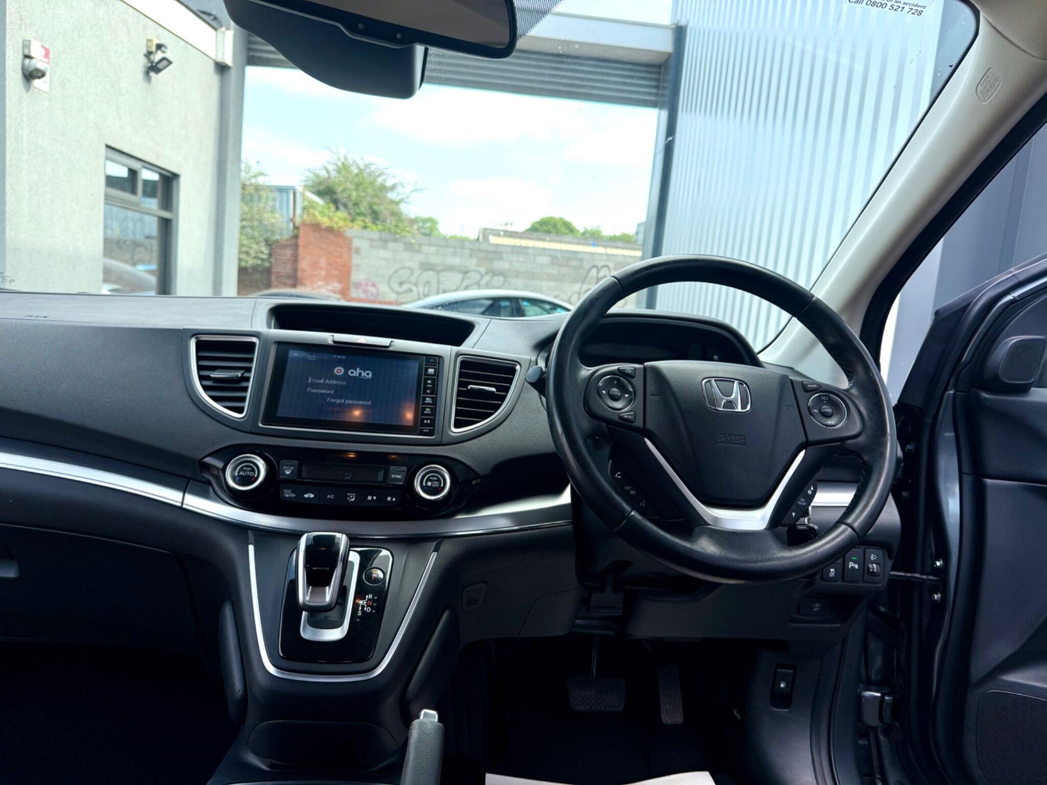 Honda CR-V view 9
