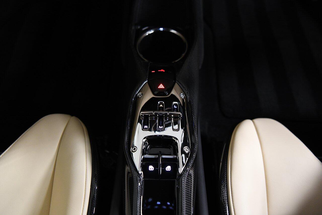 Ferrari 296 view 18