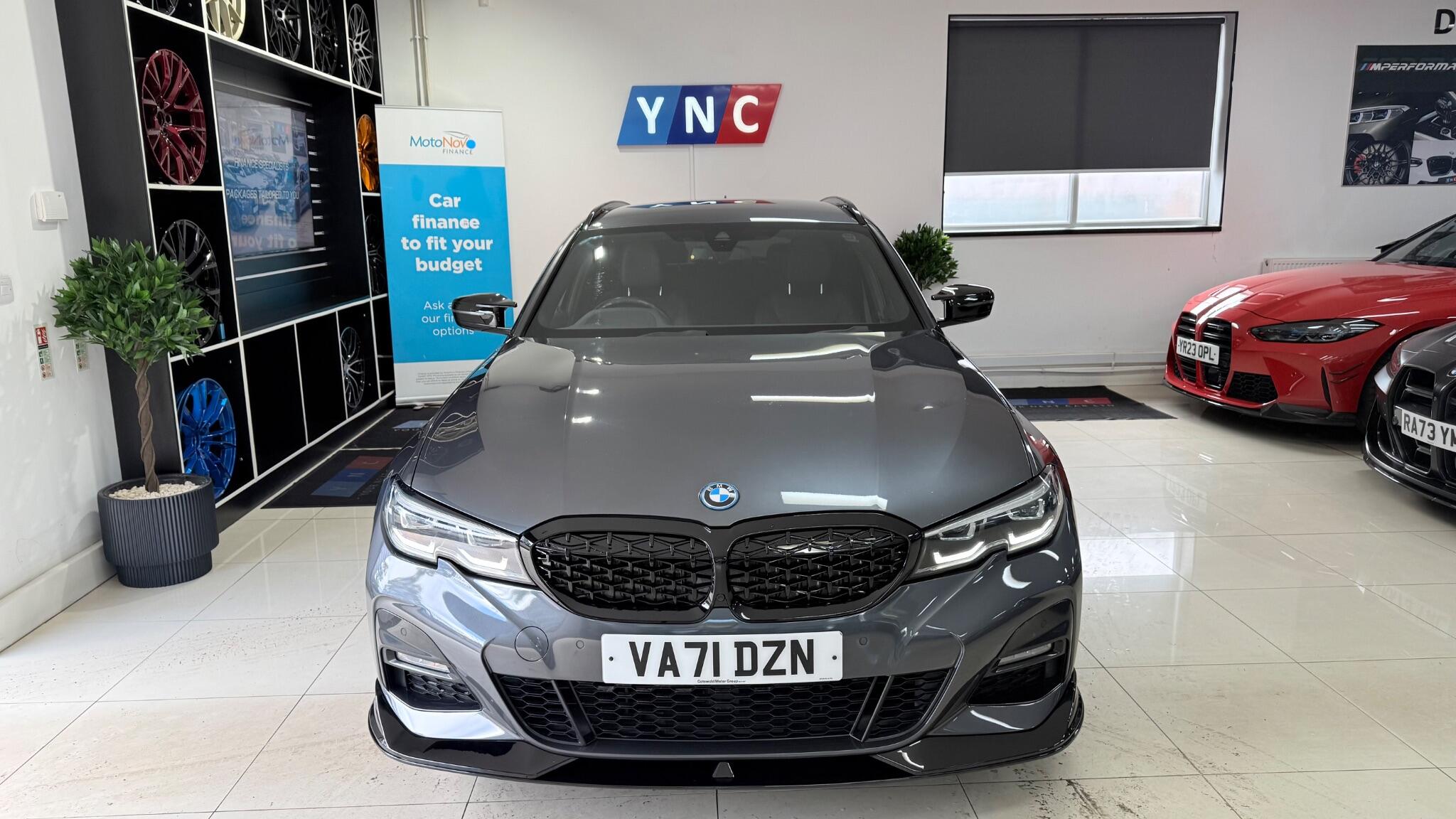 BMW 3 Series view 47