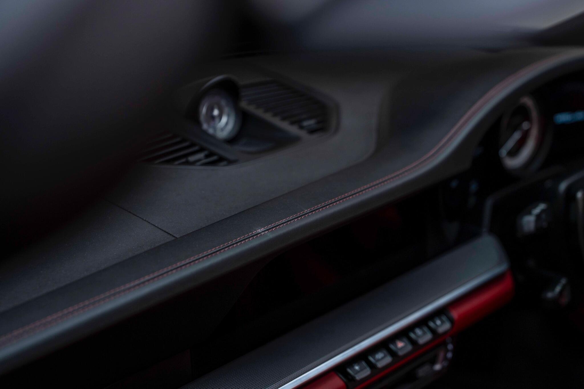 Porsche 911 view 47