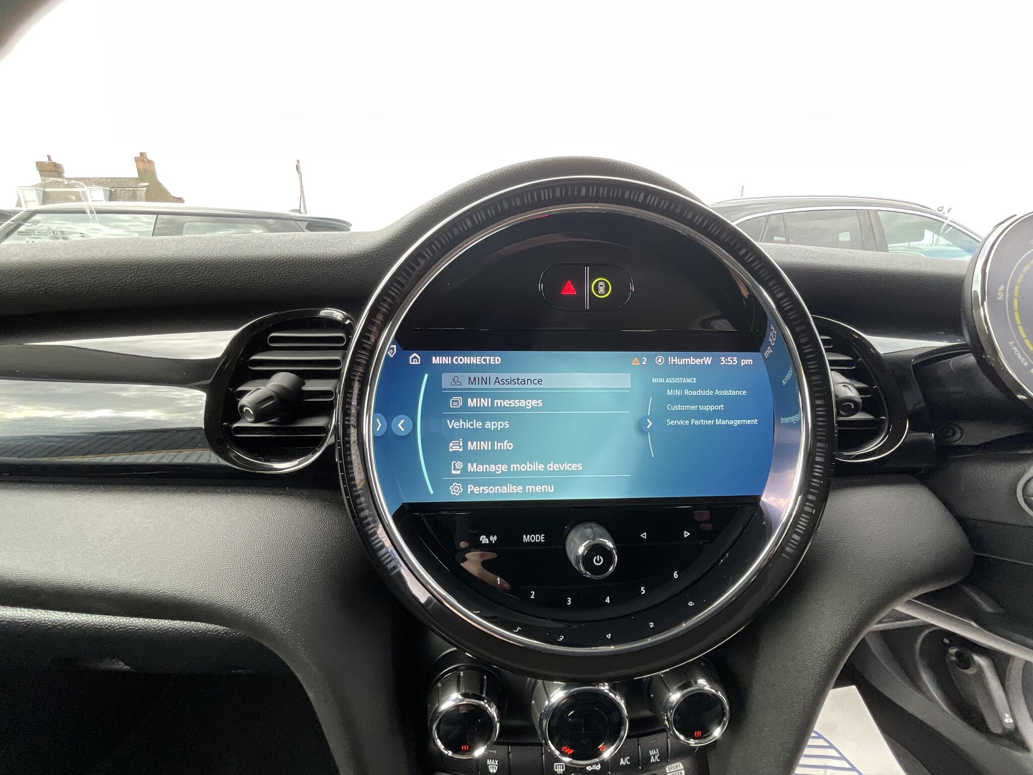 Mini Hatch view 30