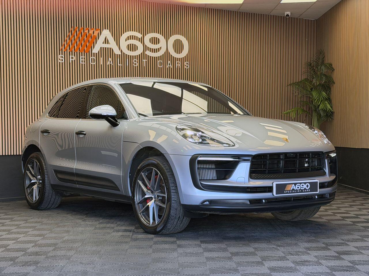 Porsche Macan main image