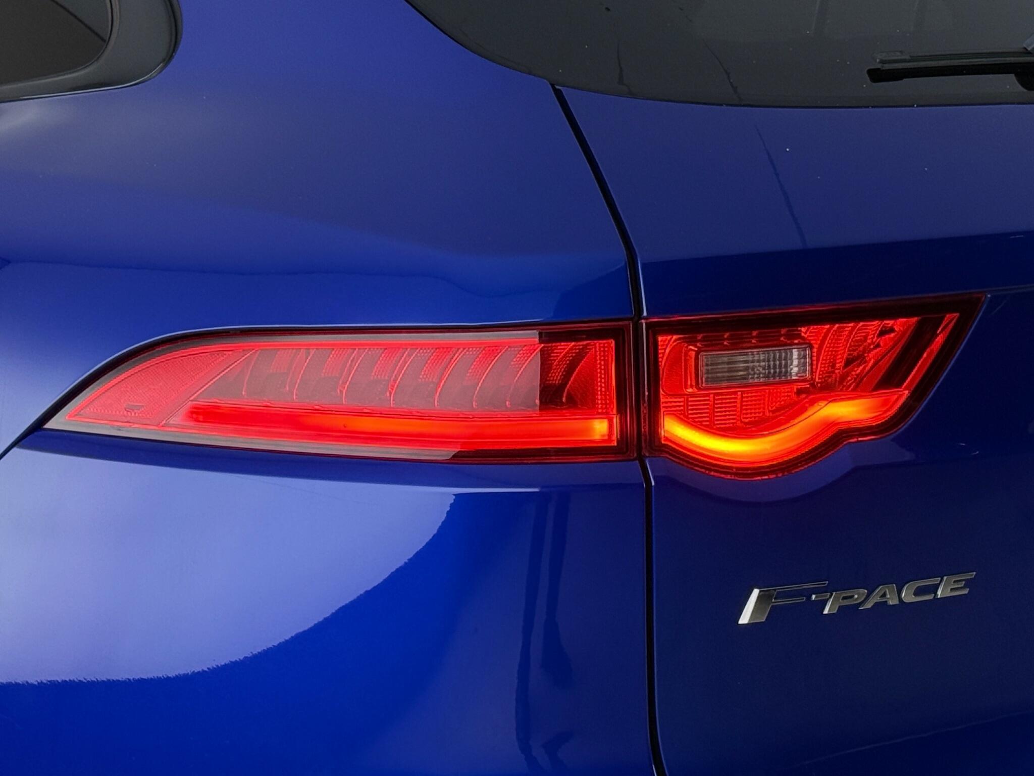 Jaguar F-Pace view 6