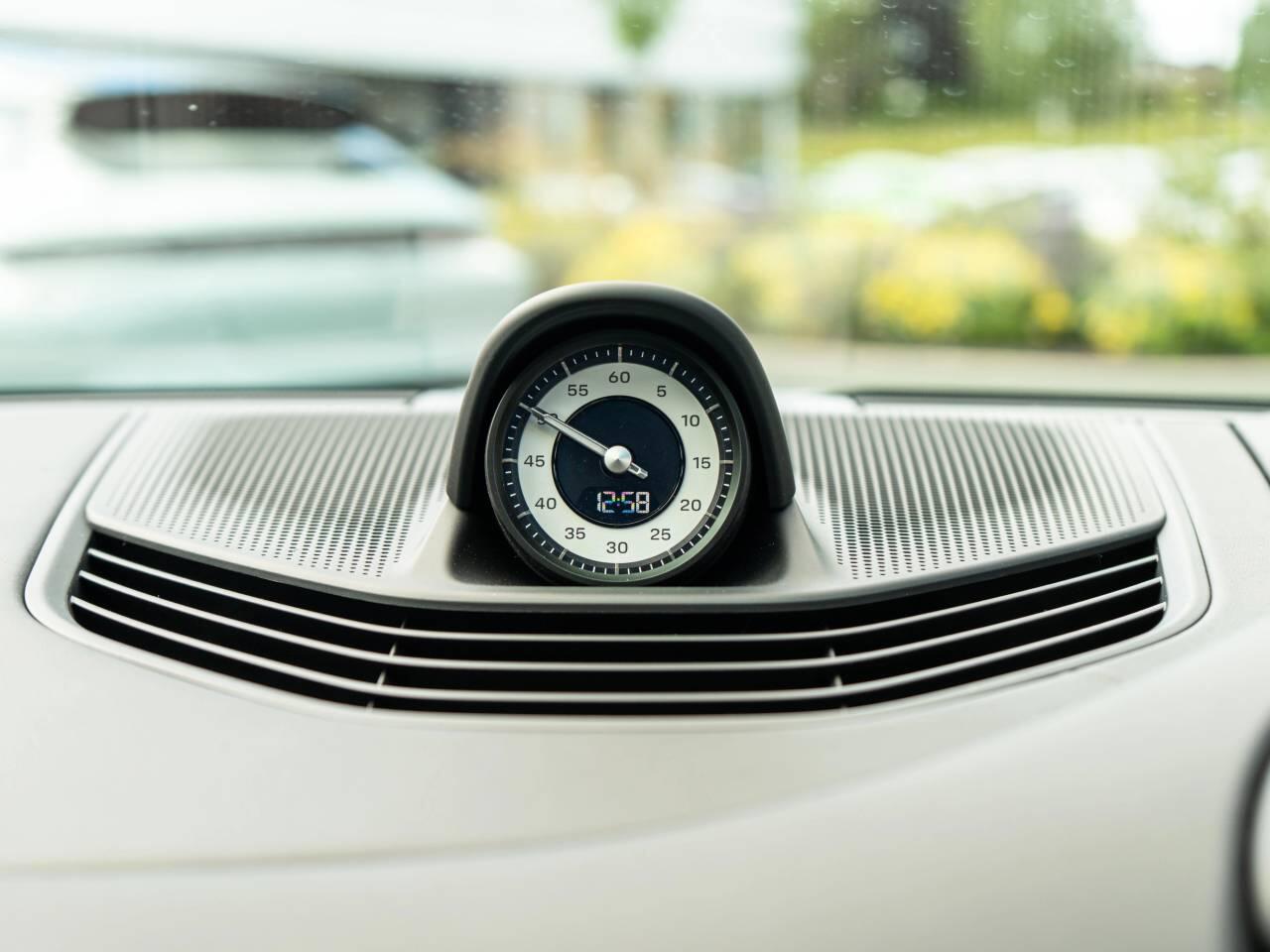 Porsche Taycan view 43