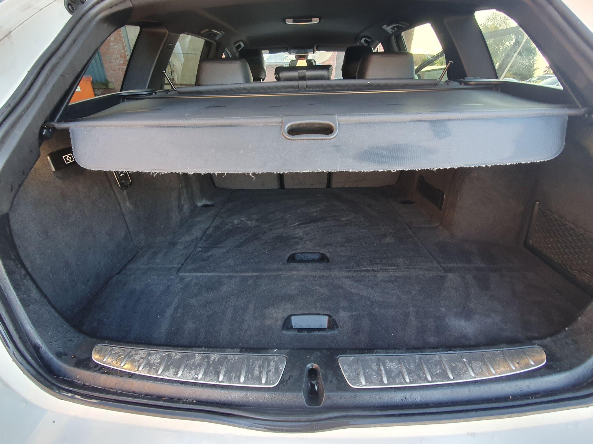 BMW 3 Series view 26