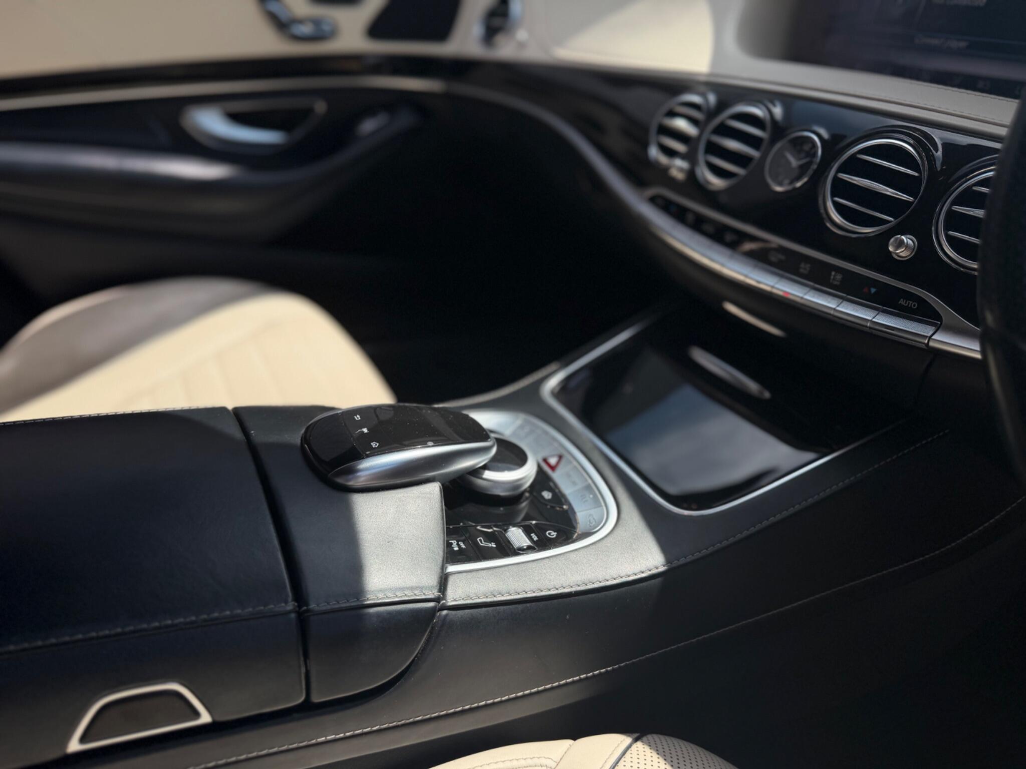 Mercedes-Benz S Class view 20