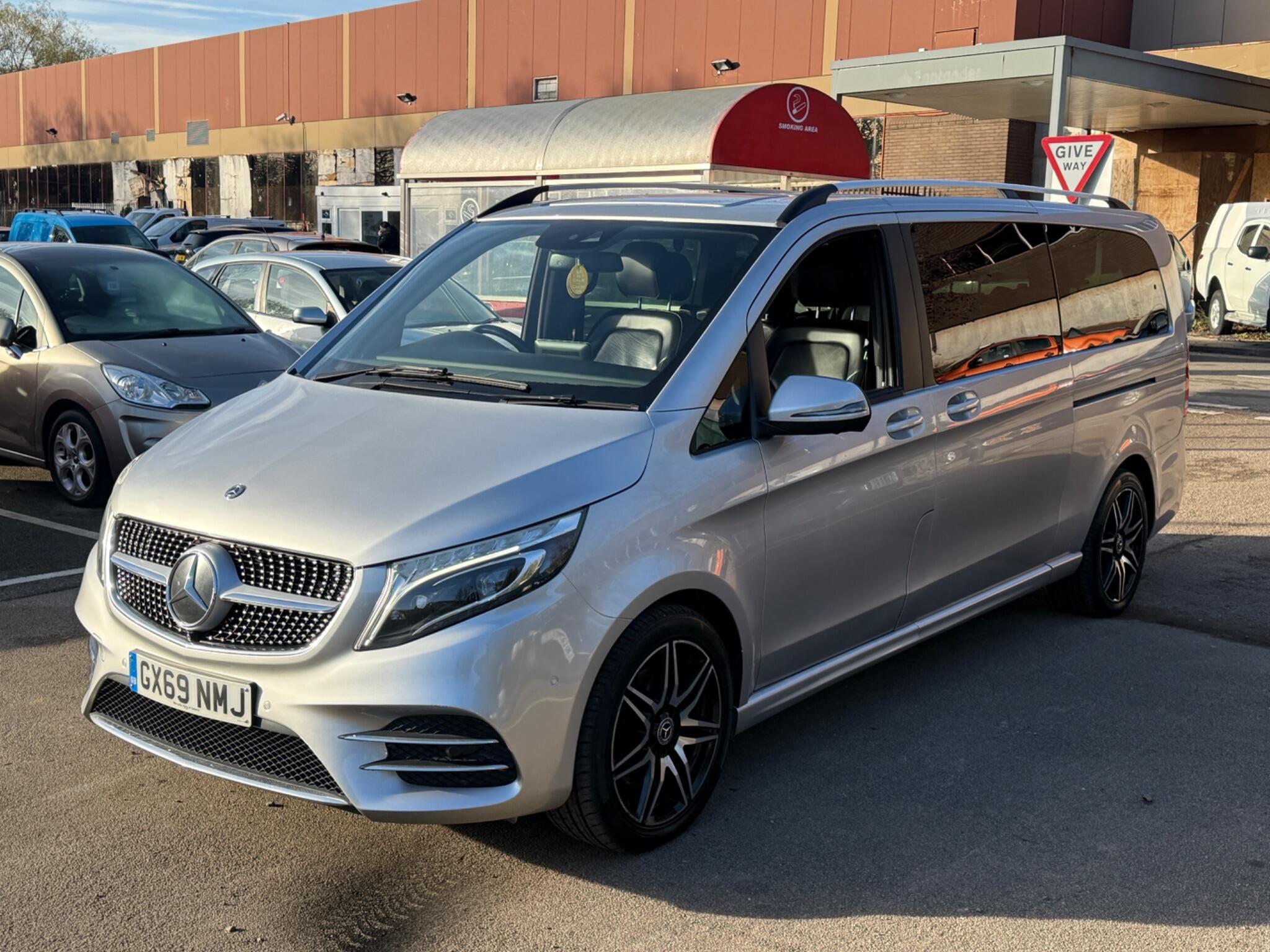 Mercedes-Benz V Class - Image 10