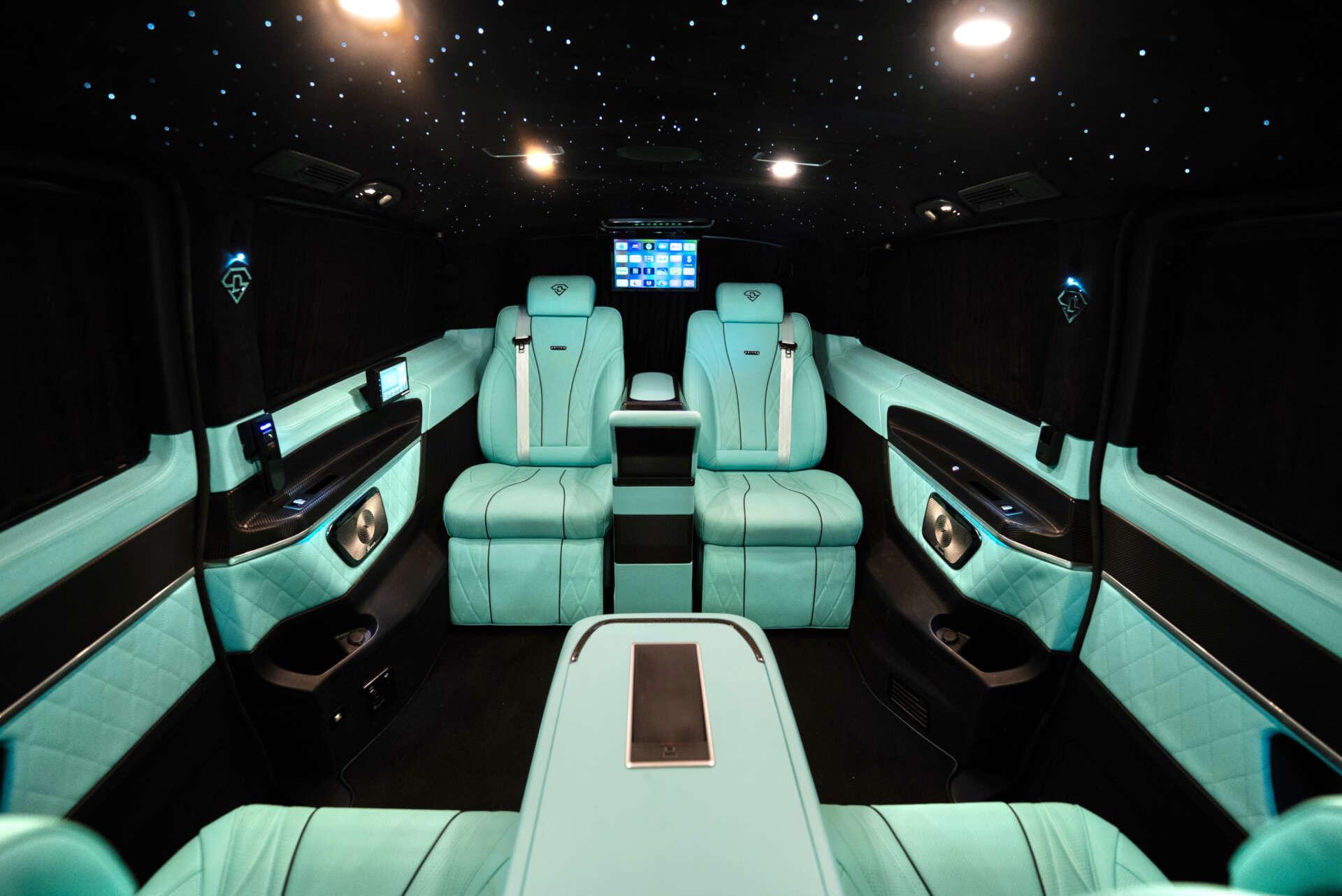 Mercedes-Benz V Class view 29