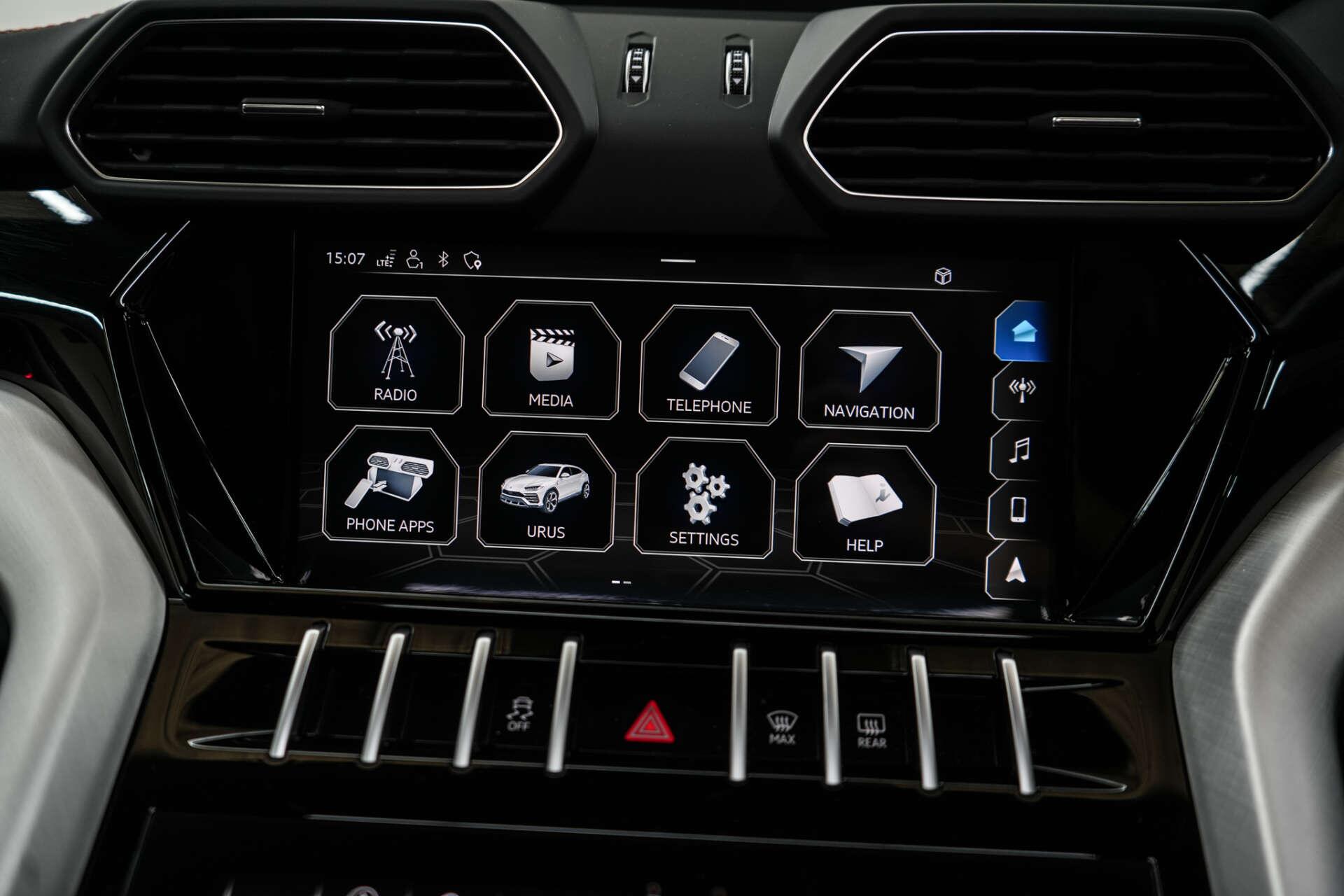 Lamborghini Urus view 49