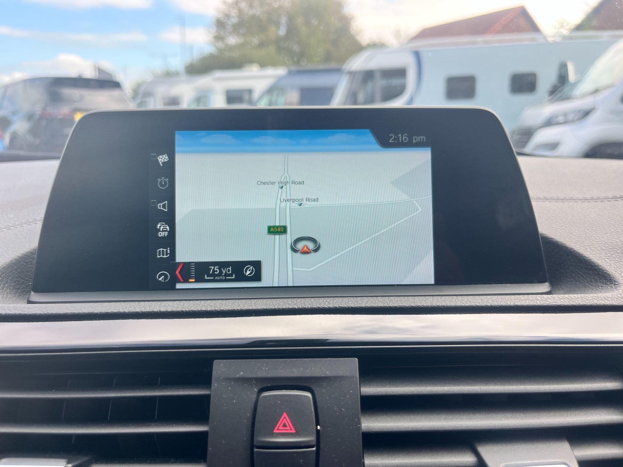 BMW 1 Series view 24