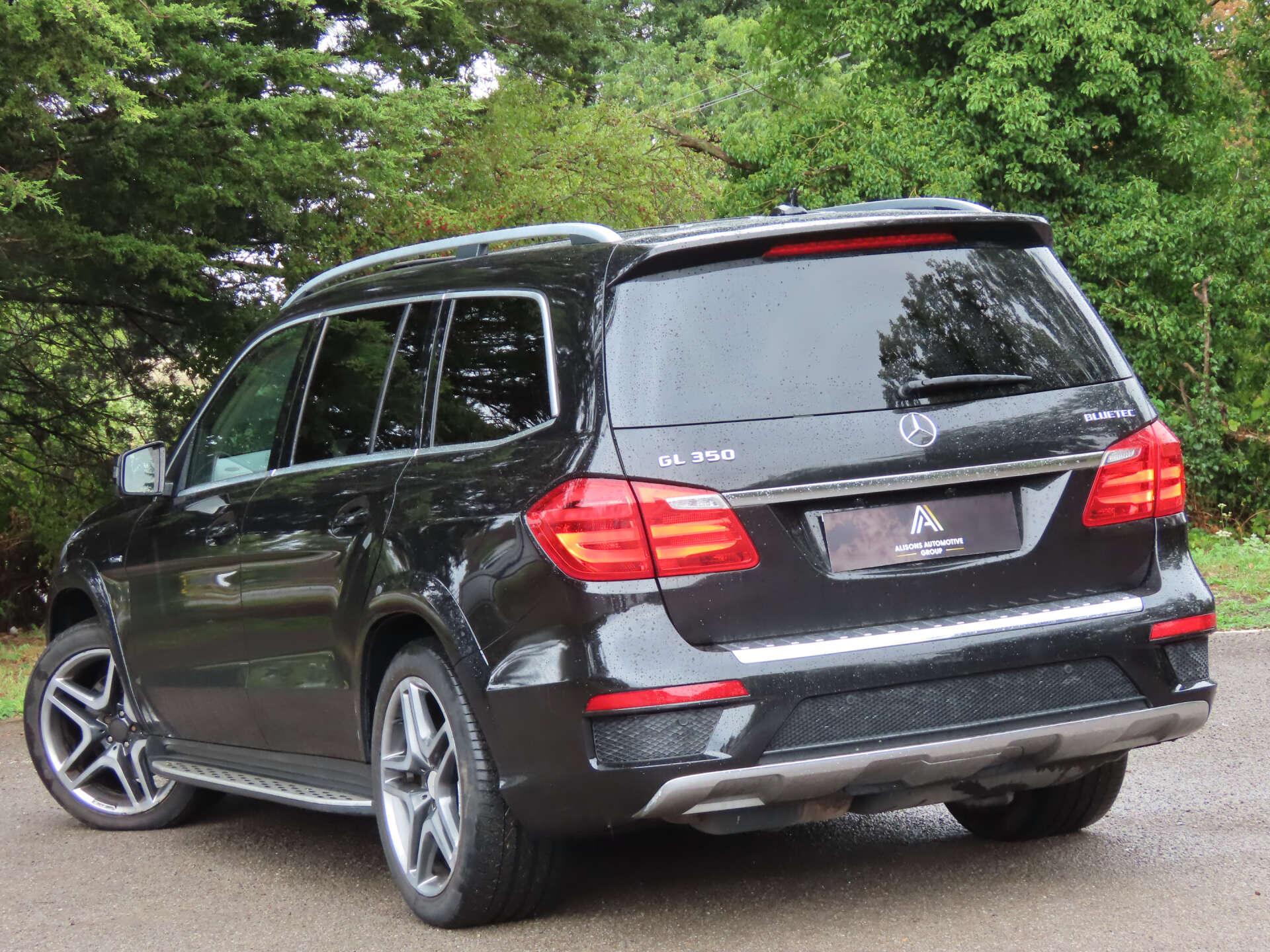 Mercedes-Benz GL view 6