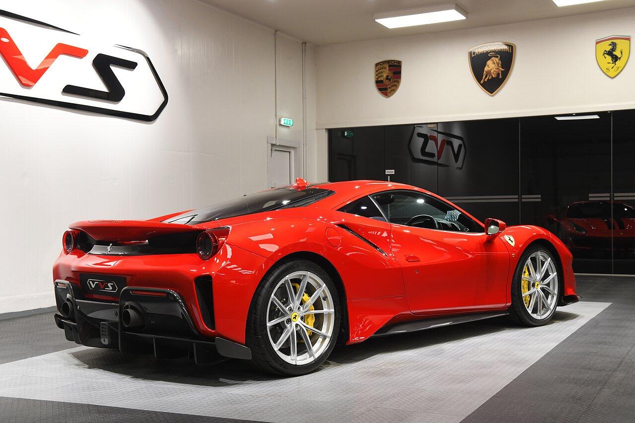 Ferrari 488 view 44