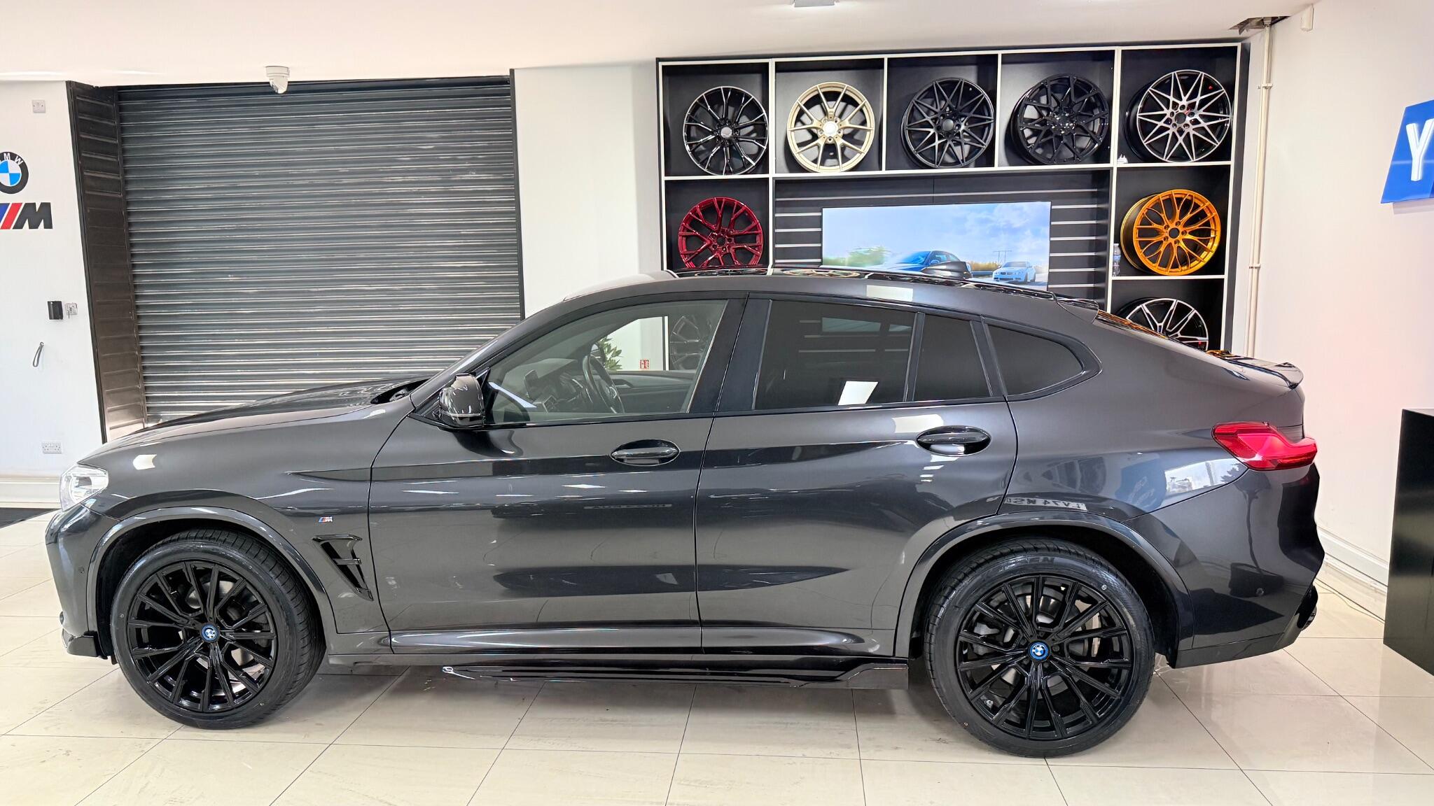 BMW X4 view 8