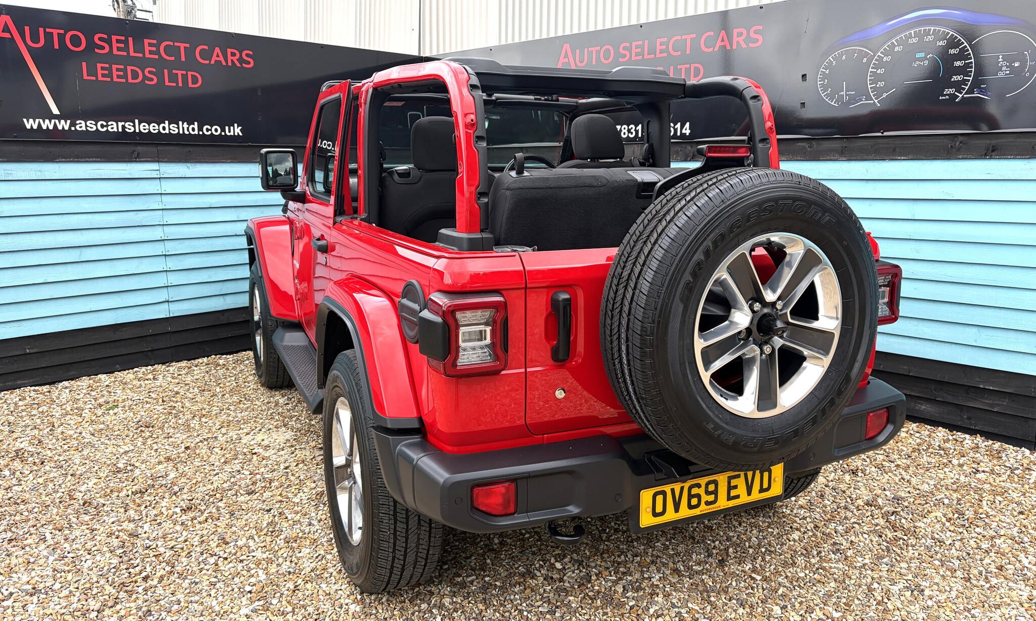 Jeep Wrangler view 4
