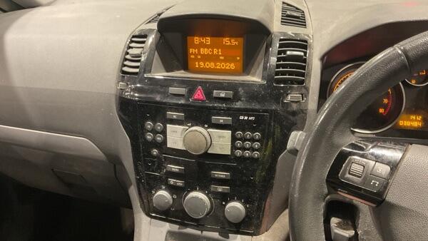 Vauxhall Zafira view 13
