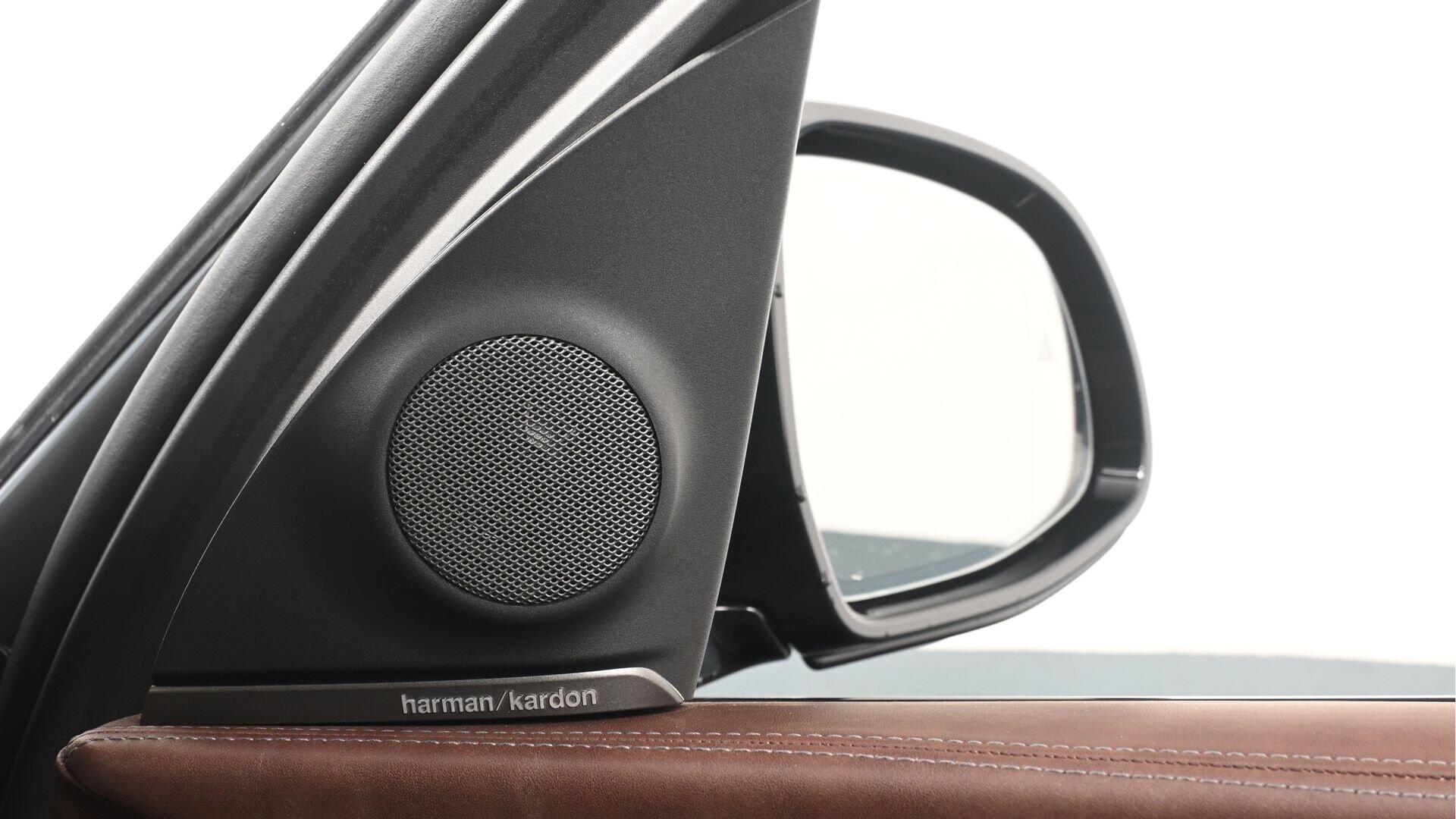 BMW XM view 21