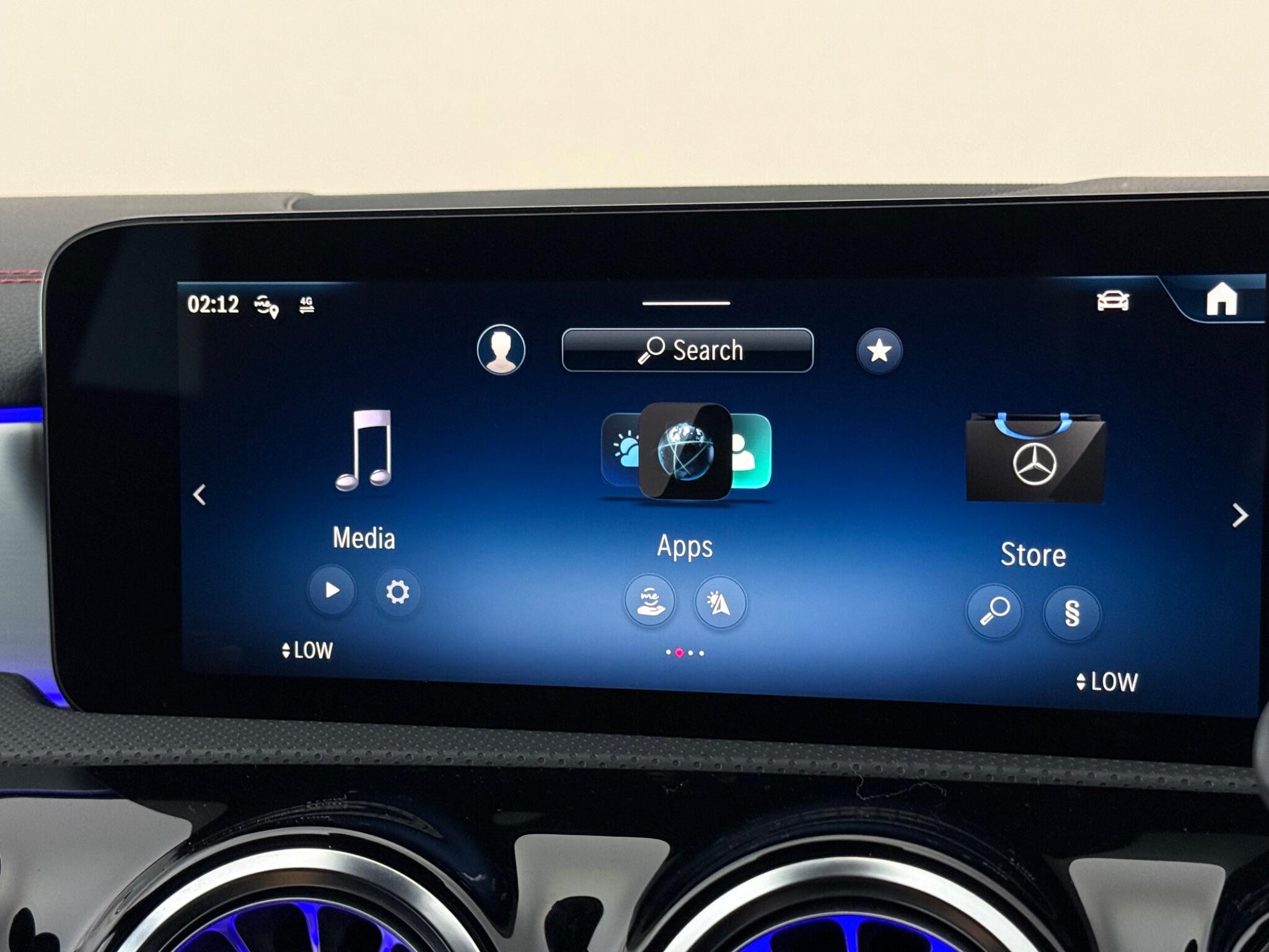 Mercedes-Benz Cla view 26