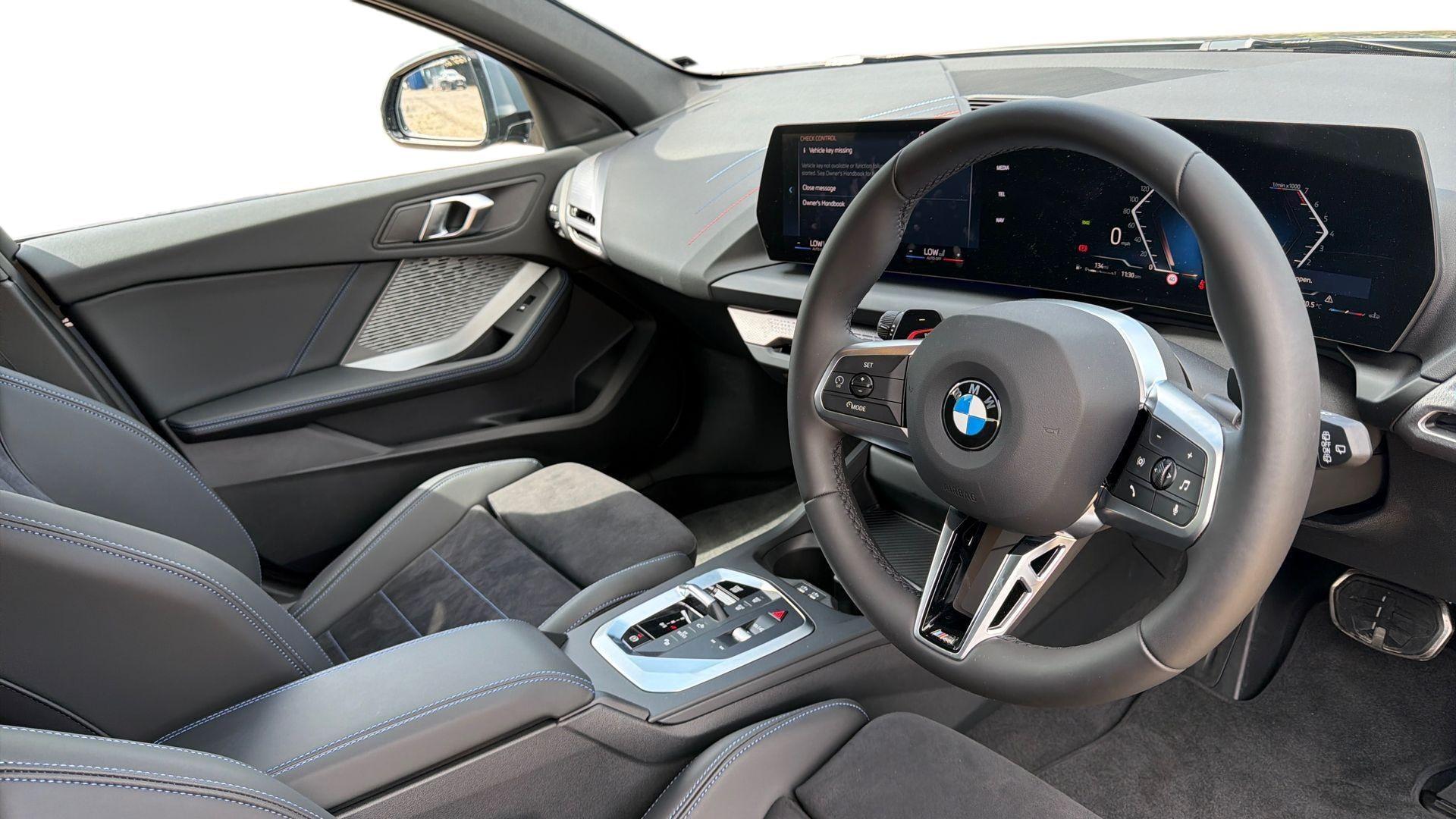 BMW 1 Series view 6