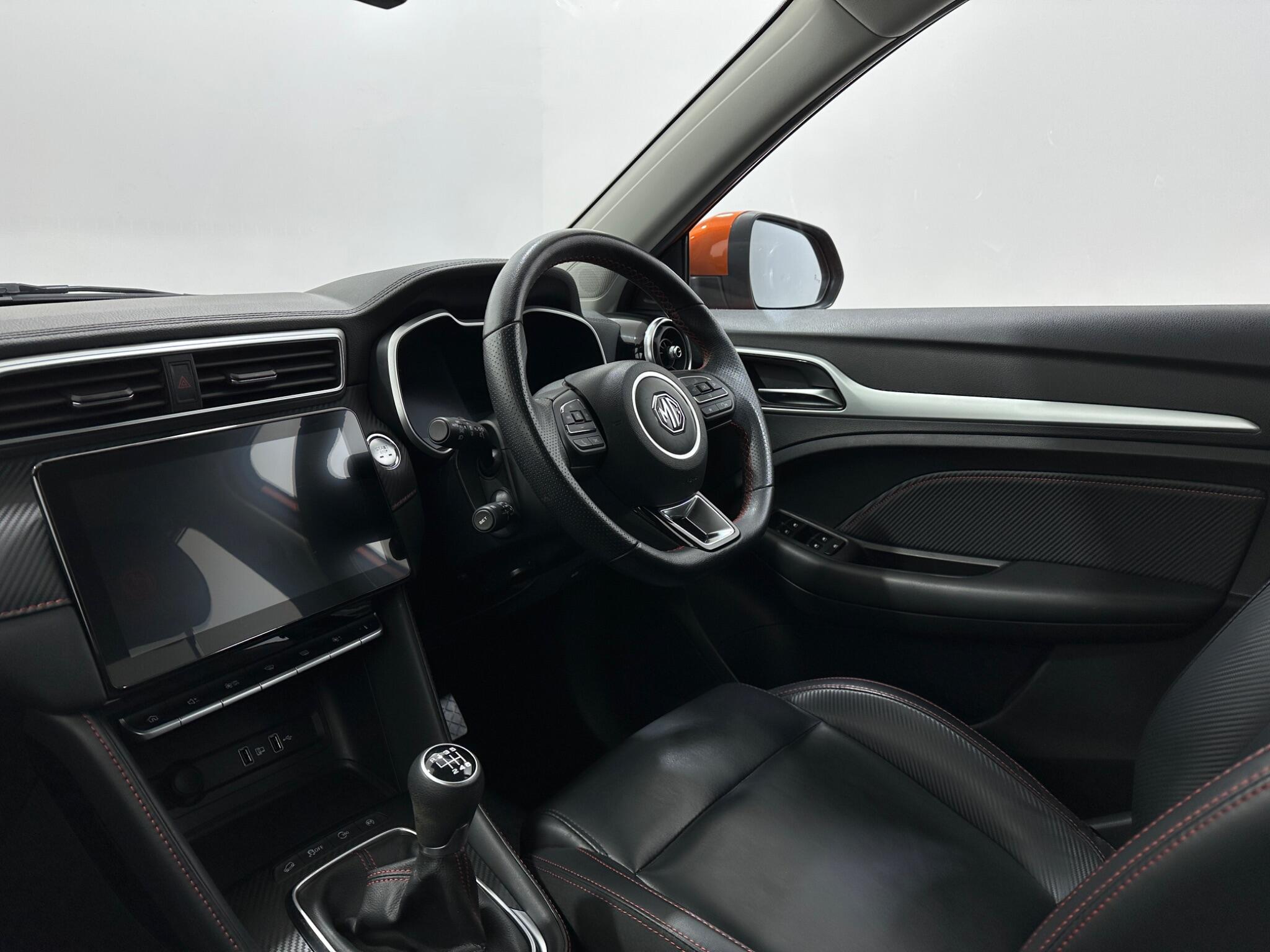 MG ZS view 30