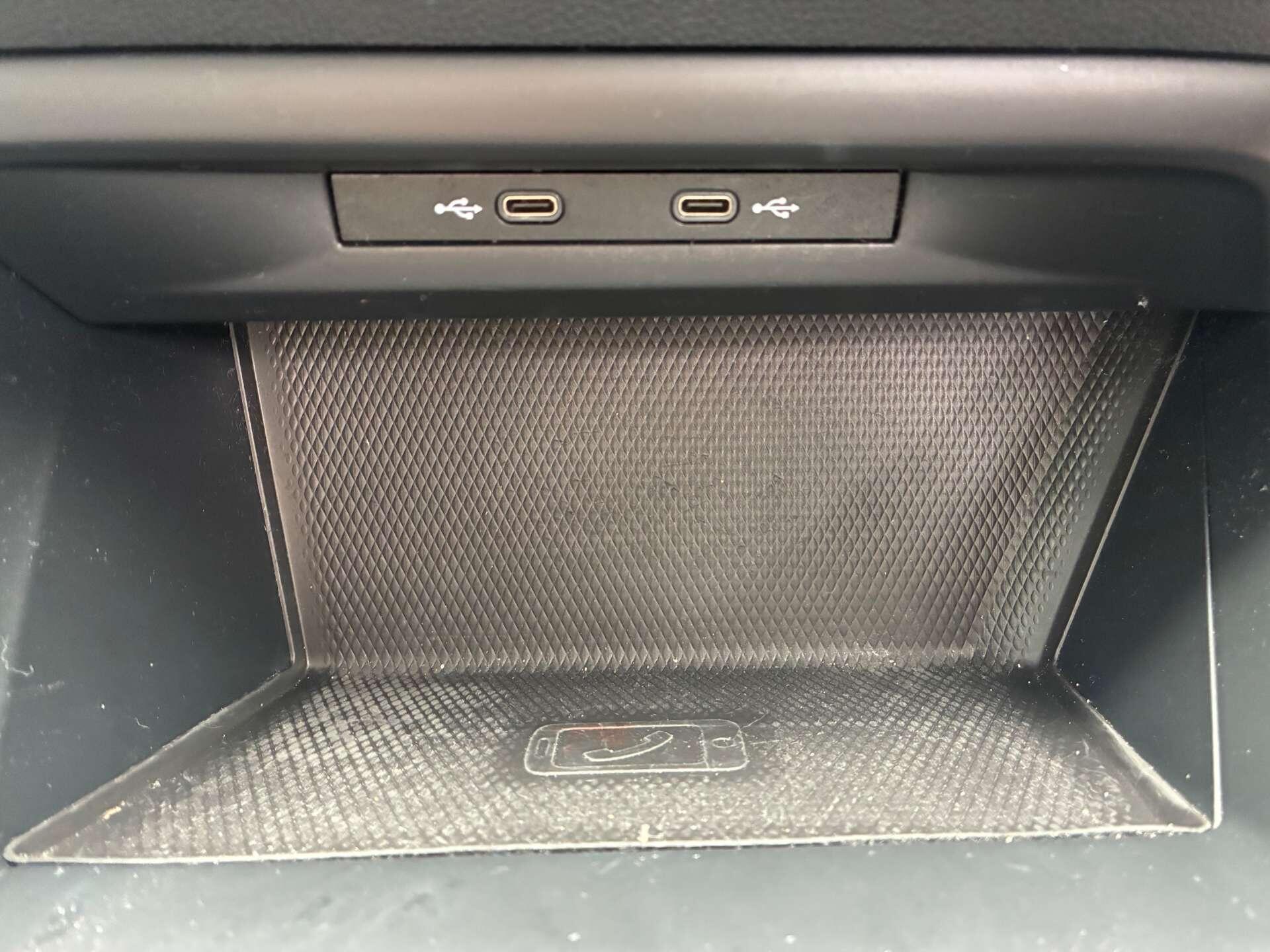 Volkswagen Golf view 26