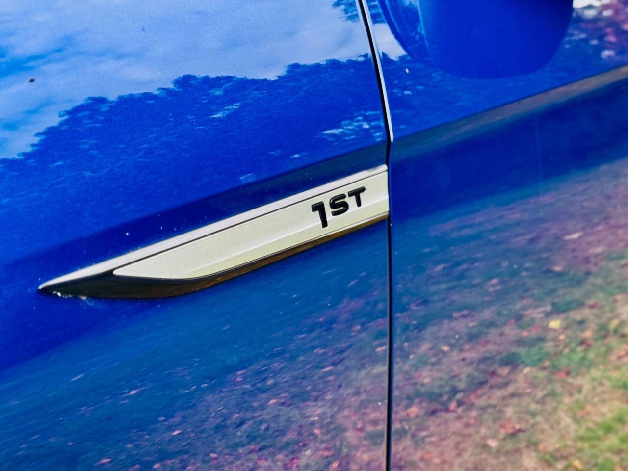Volkswagen Id.4 view 7