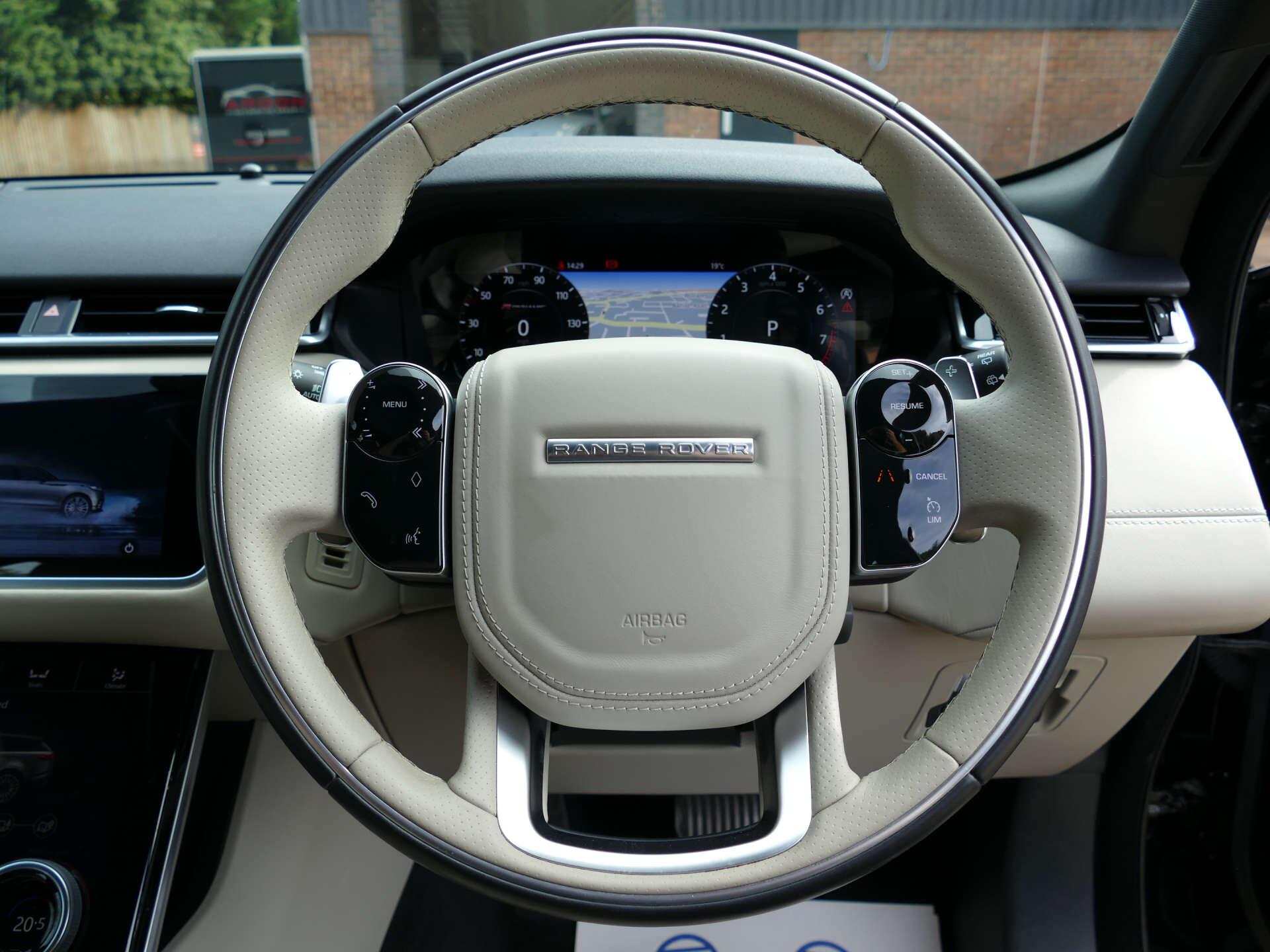 Land Rover Range Rover Velar view 36