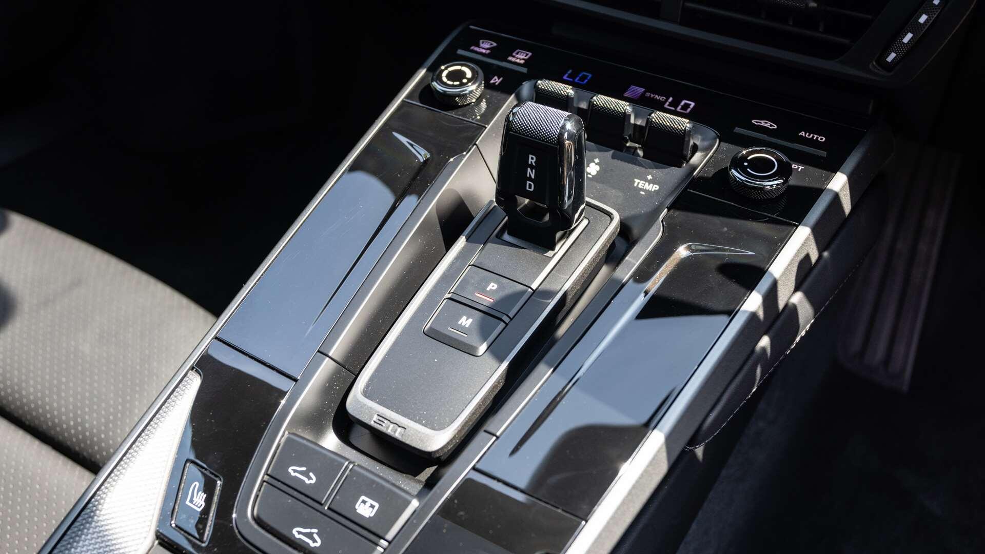 Porsche 911 view 18