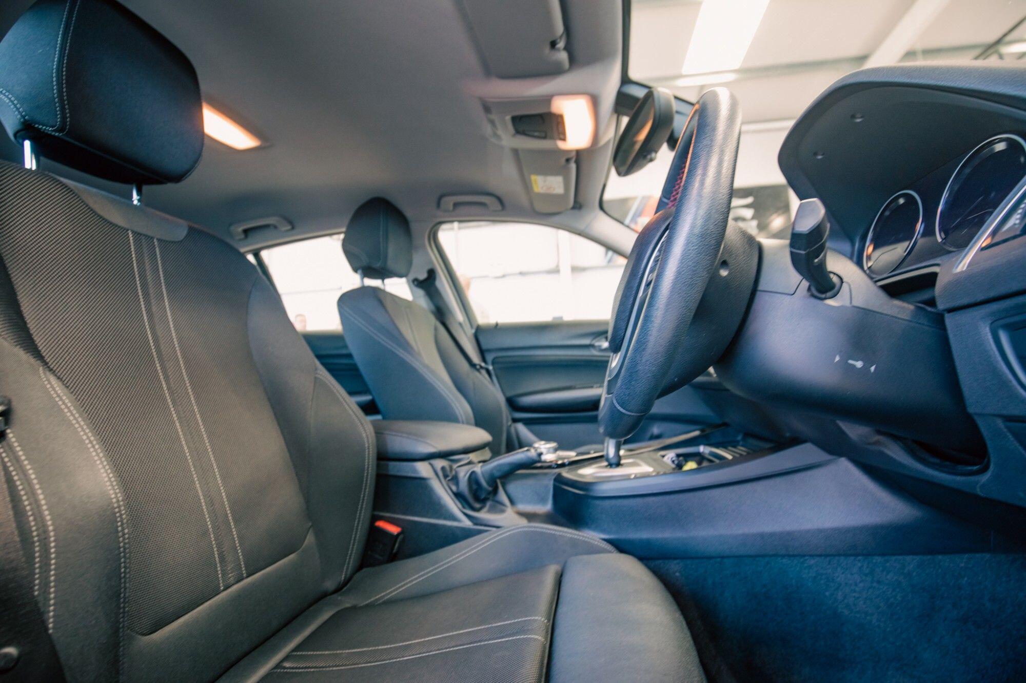 BMW 1 Series view 3