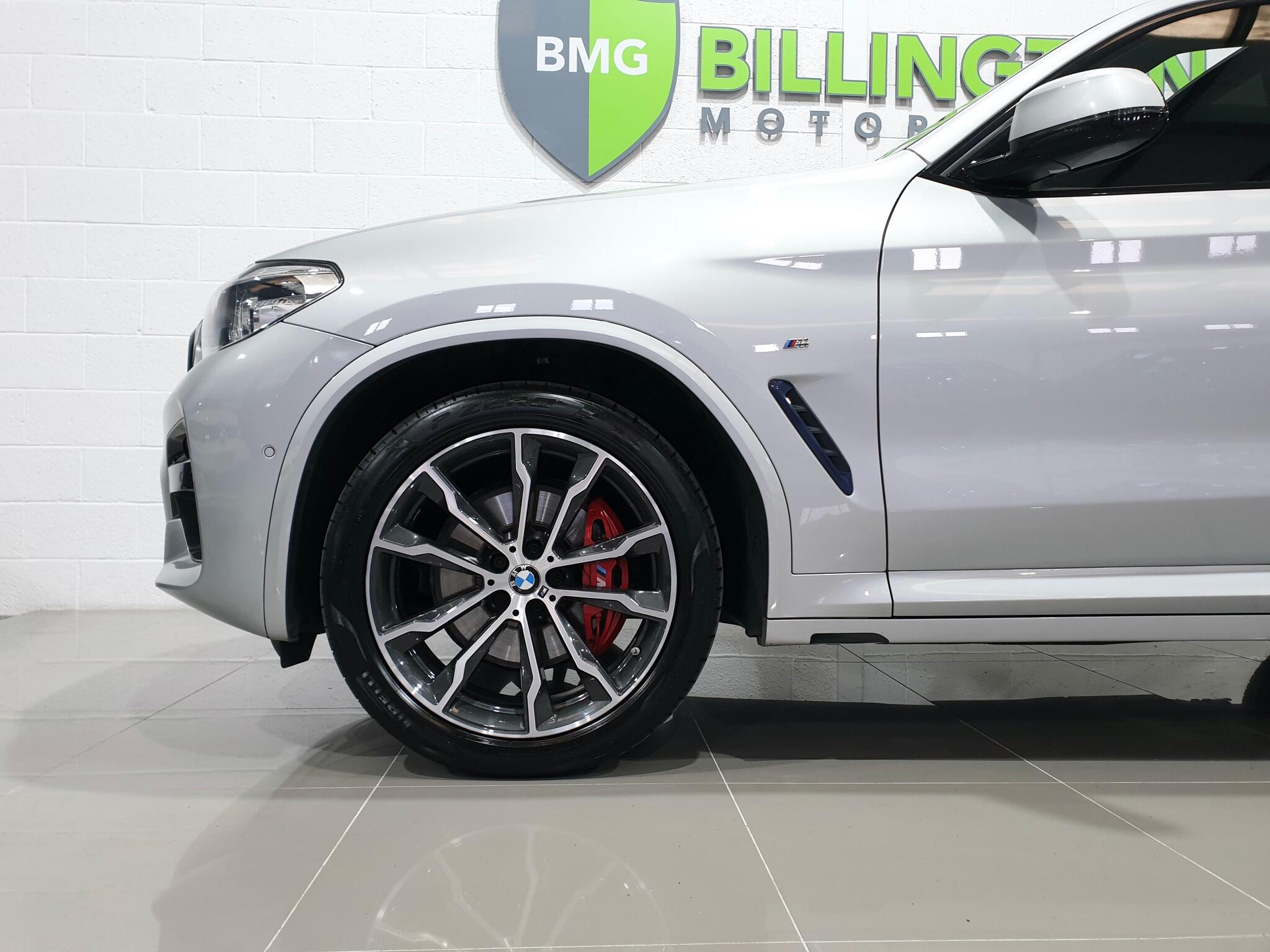 BMW X3 view 24