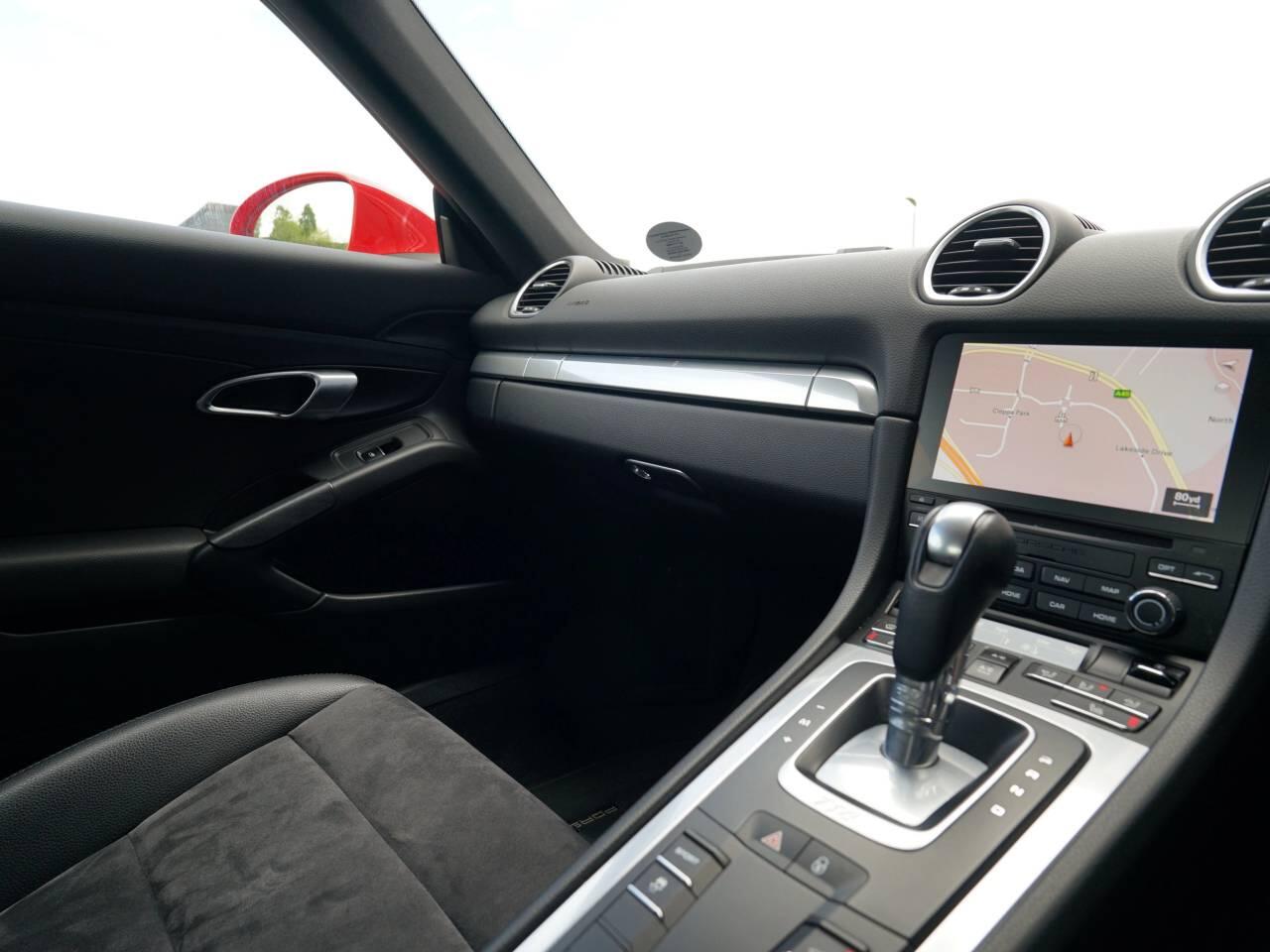 Porsche Cayman view 27