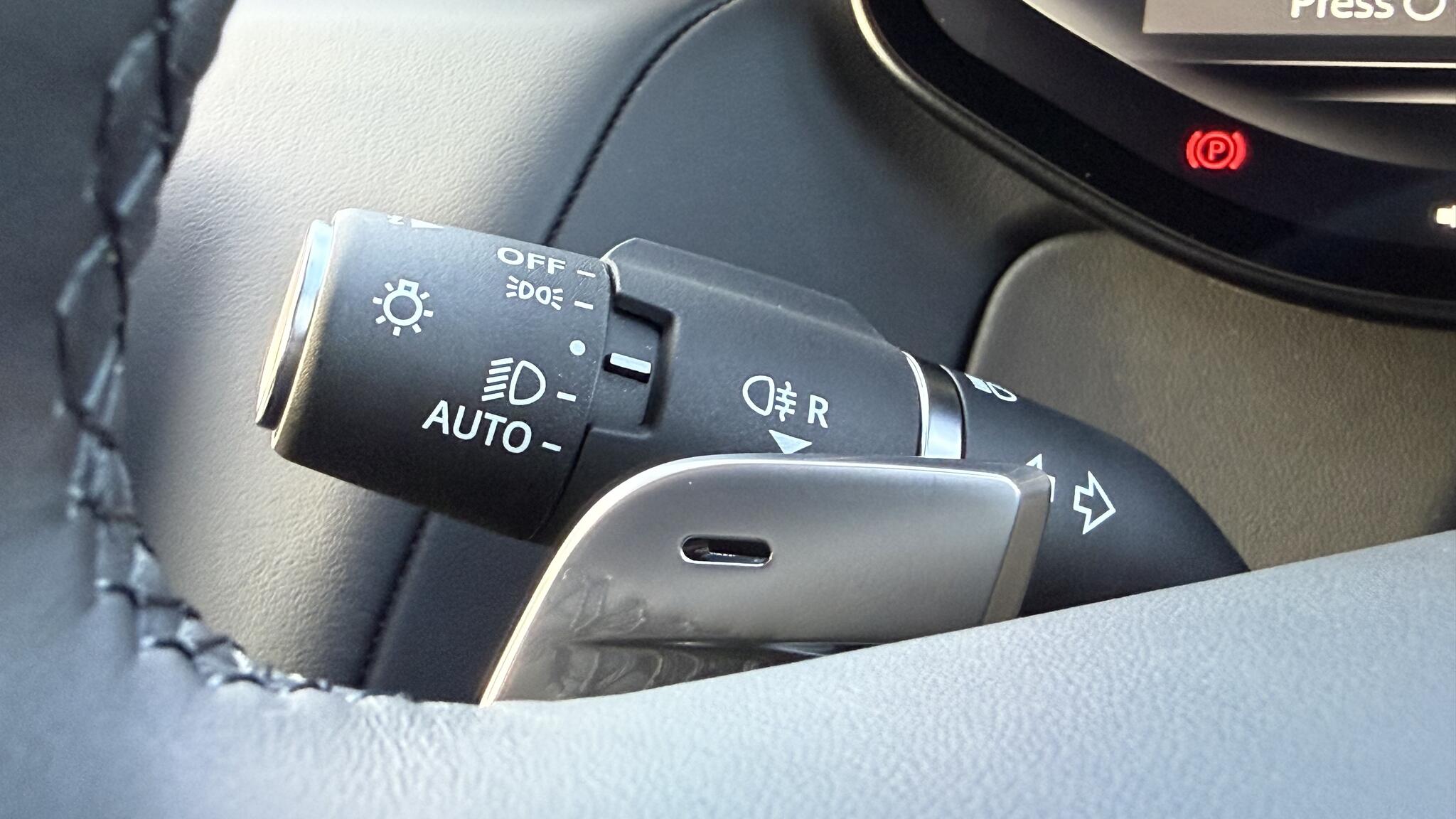 Land Rover Range Rover Sport view 41